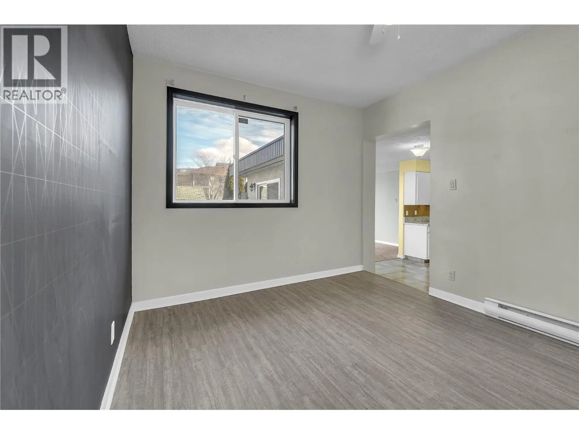 Property at 328 NANAIMO AVENUE W, Penticton, BC