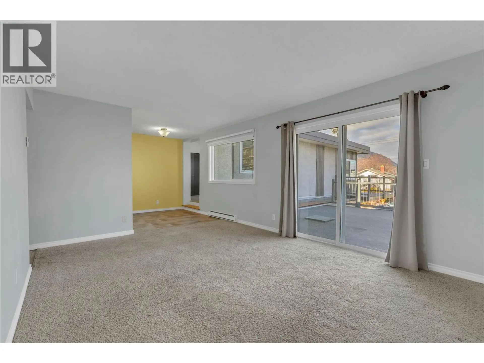 Property at 328 NANAIMO AVENUE W, Penticton, BC