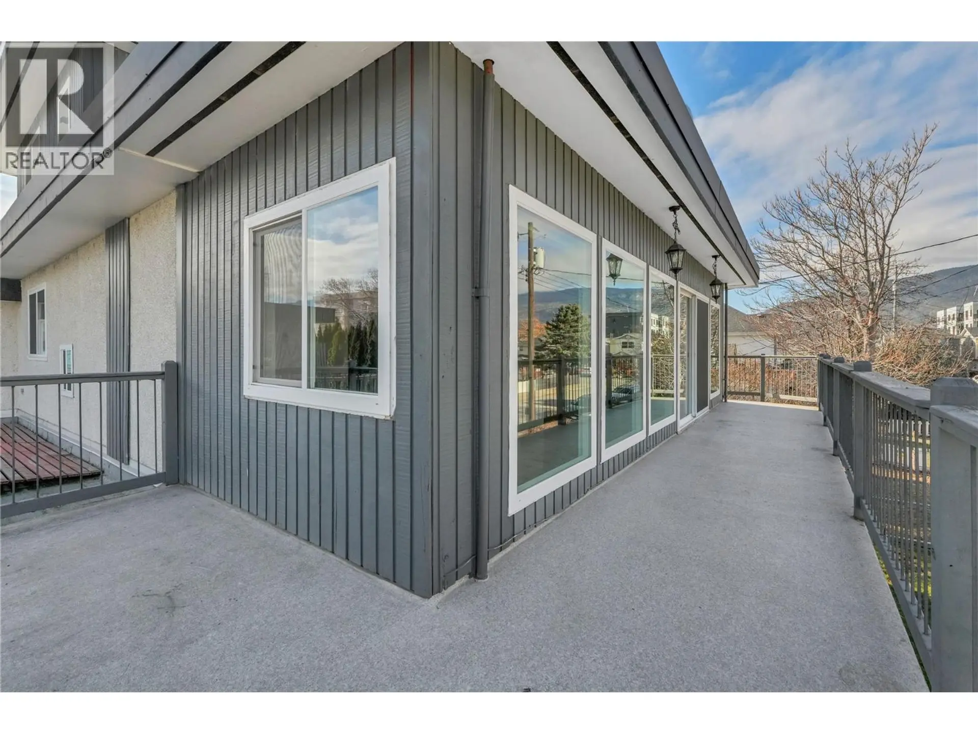 Property at 328 NANAIMO AVENUE W, Penticton, BC