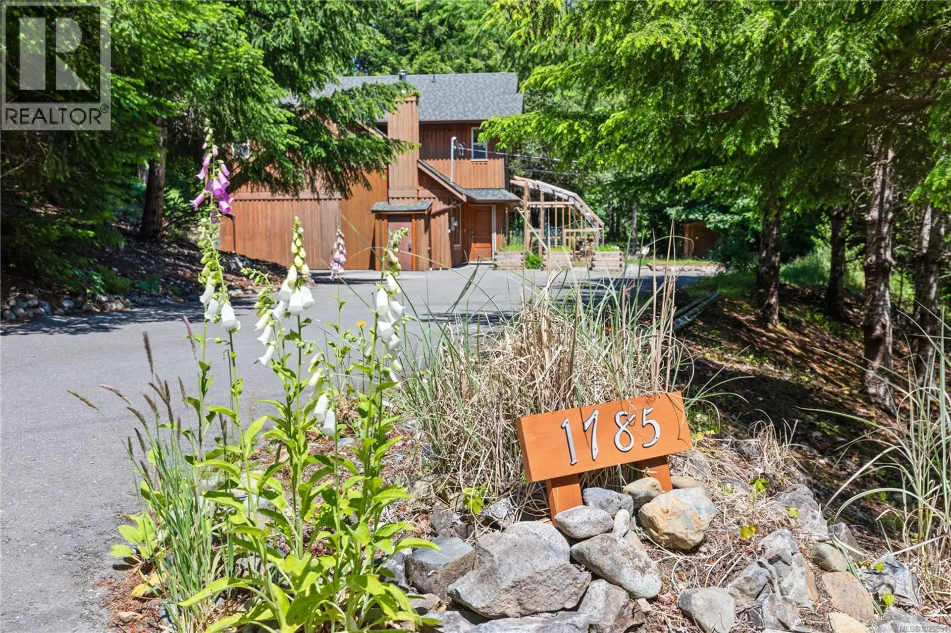 Property at 1785 Dunwurkin Way, Qualicum Beach, BC