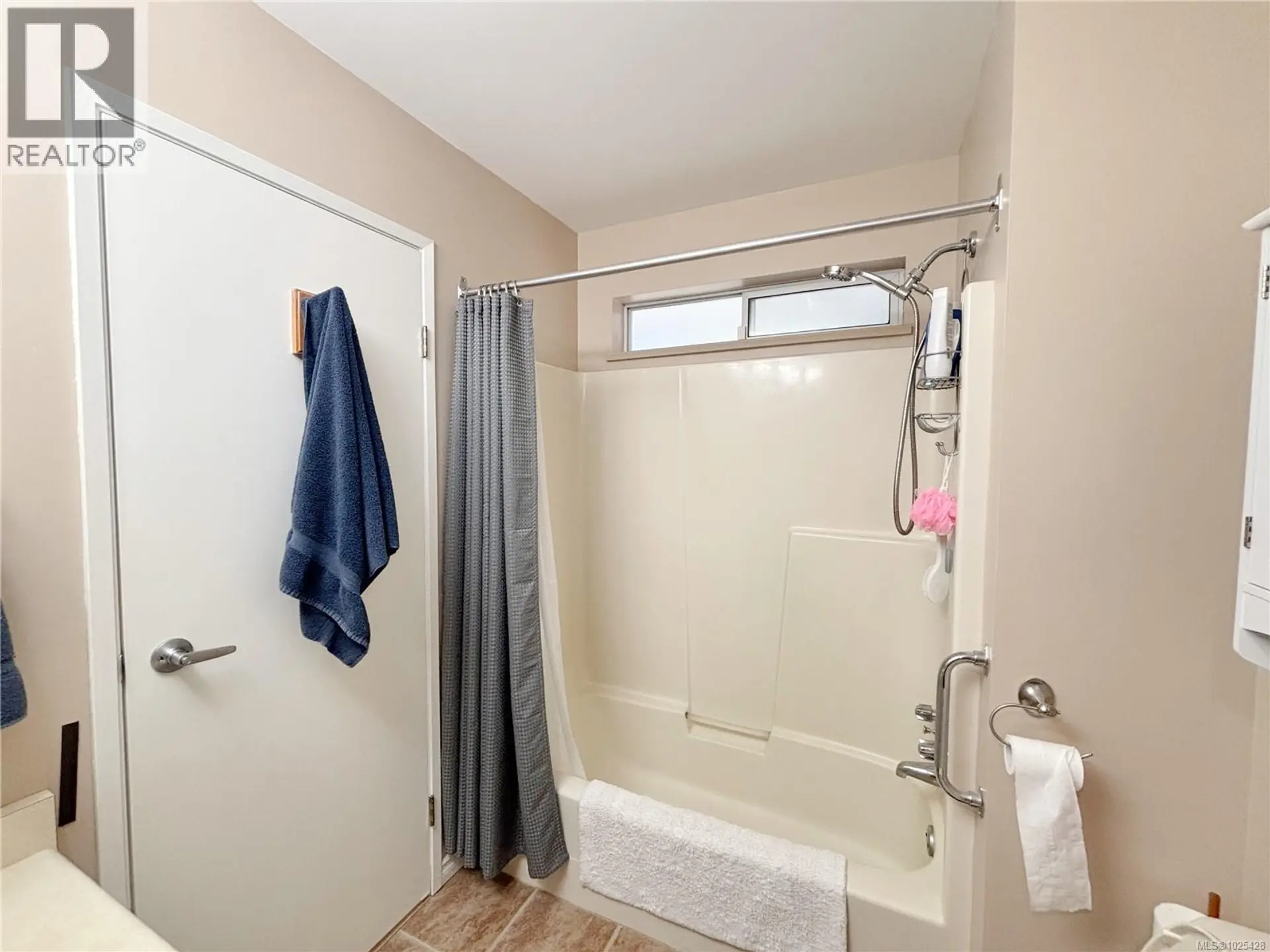 Property at 419 DONNER DR, Gold River, BC