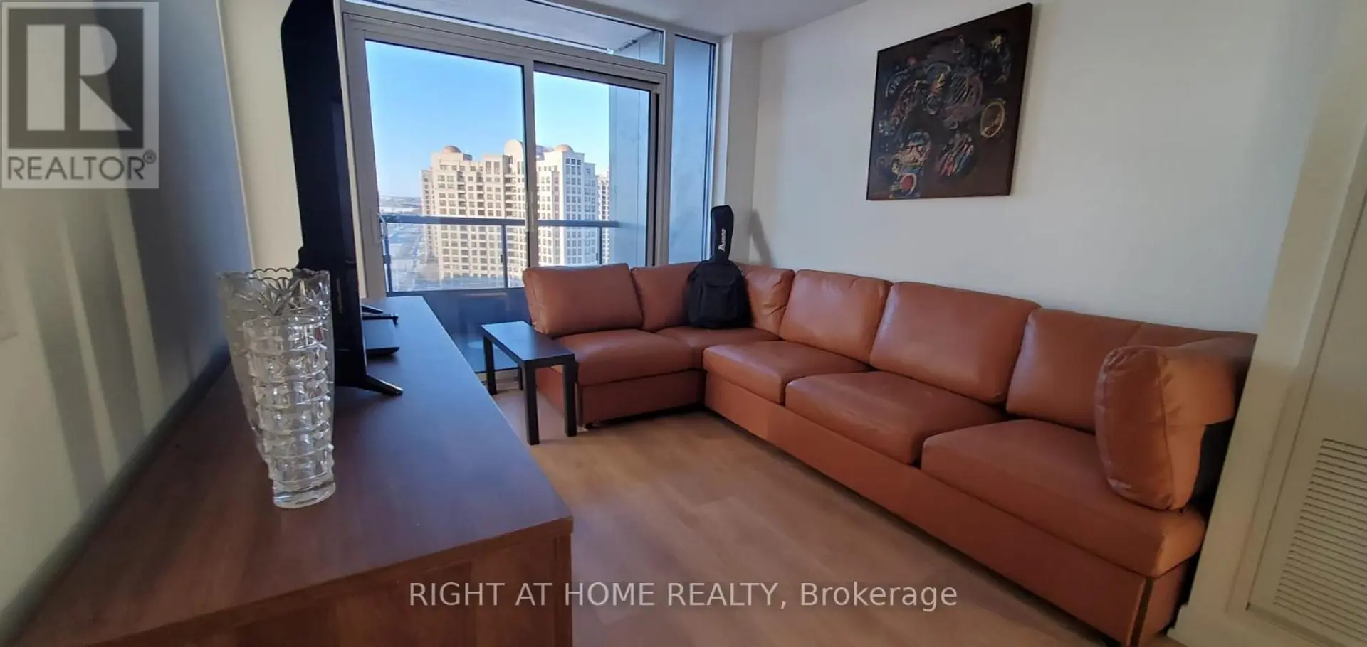 #1124 498 CALDARI ROAD - Image 2