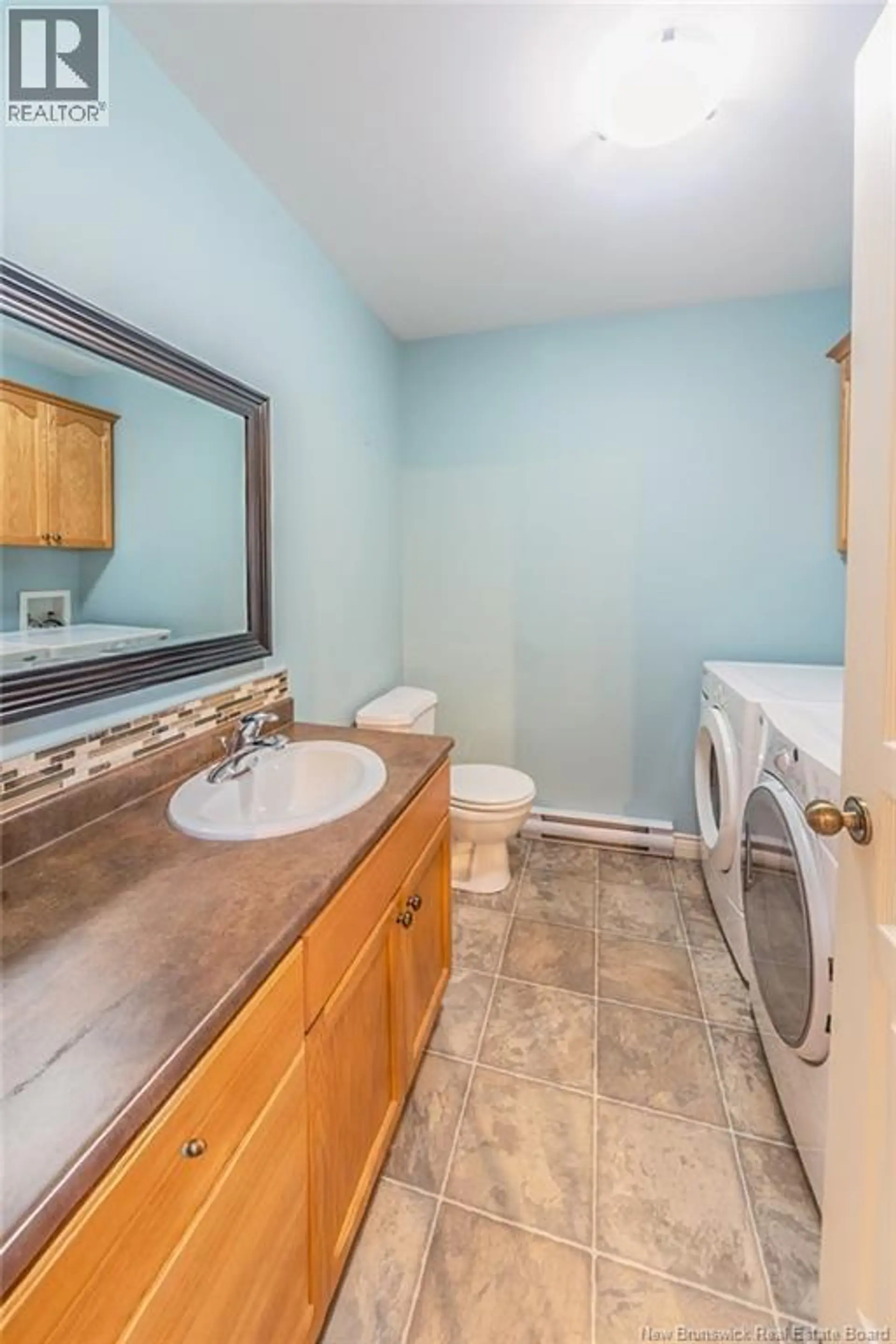 159 DAMIEN - Image 8