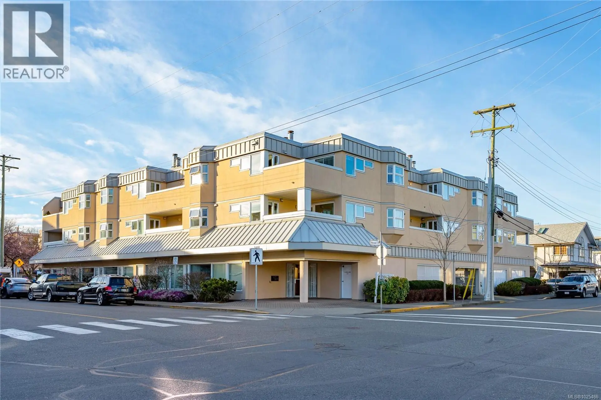 Property at #304 2490 Bevan Ave, Sidney, BC