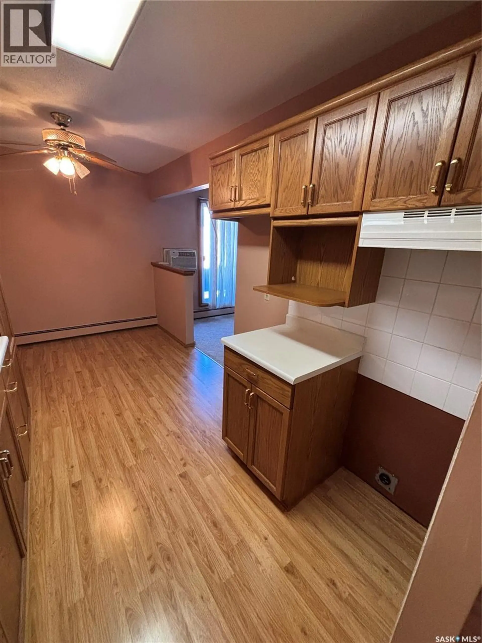 #31 26 Shaw STREET - Image 6