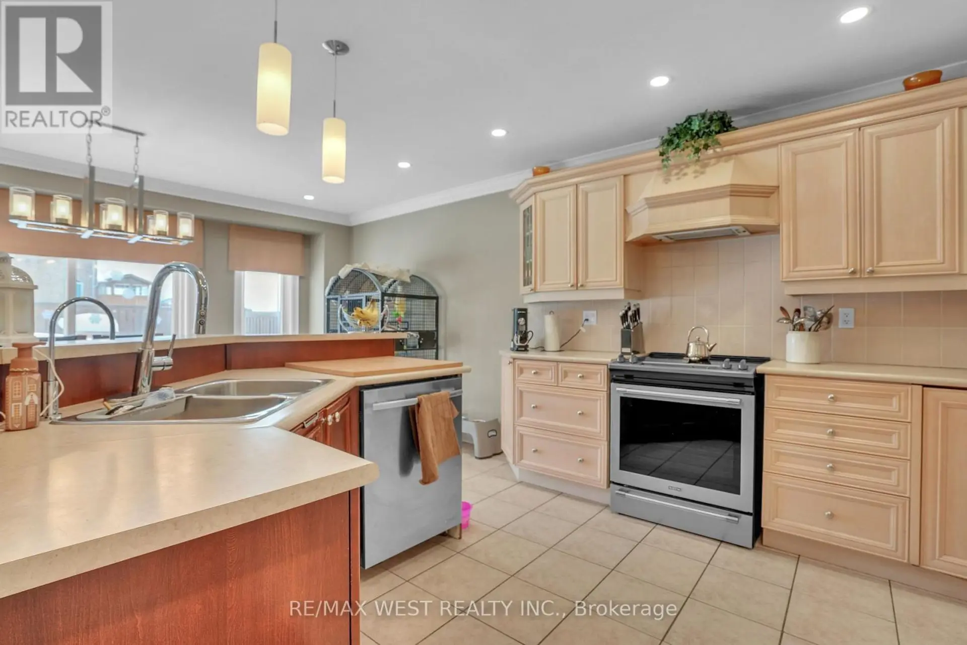 173 PRINCE WILLIAM WAY - Image 4