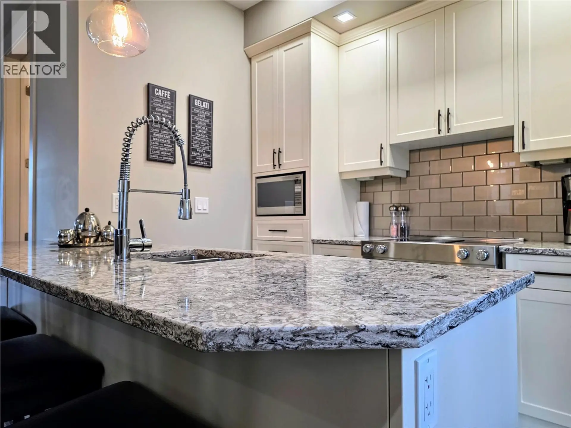 Property at #919 900 BIGHORN BOULEVARD, Radium Hot Springs, BC