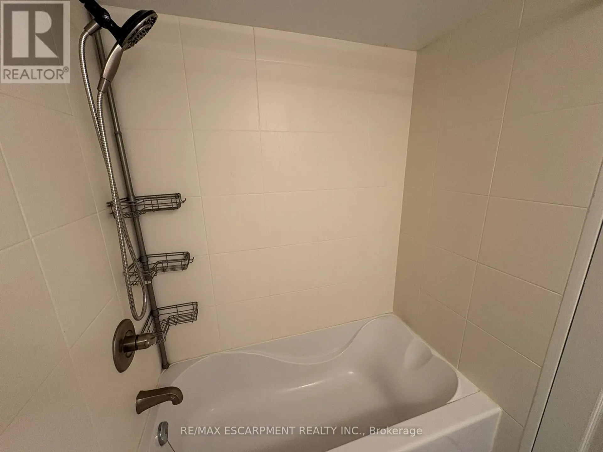 #404 363 COLBORNE STREET - Image 8
