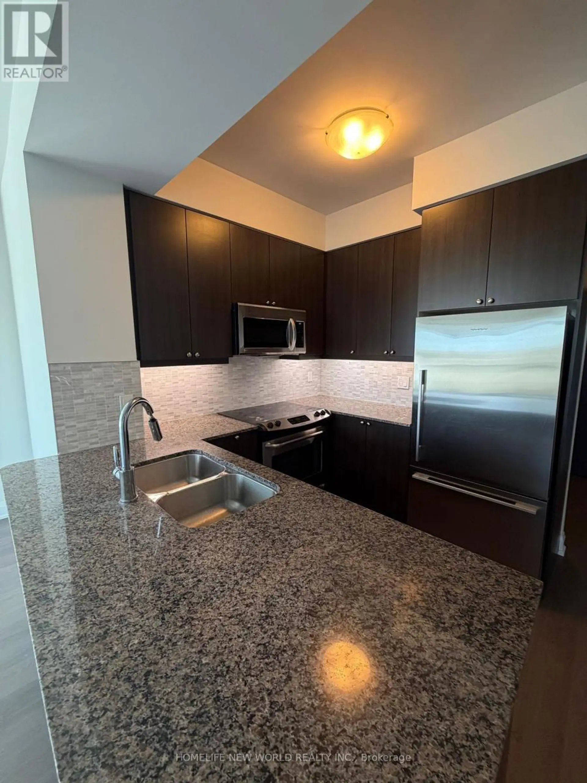 #801 25 FONTENAY COURT - Image 3