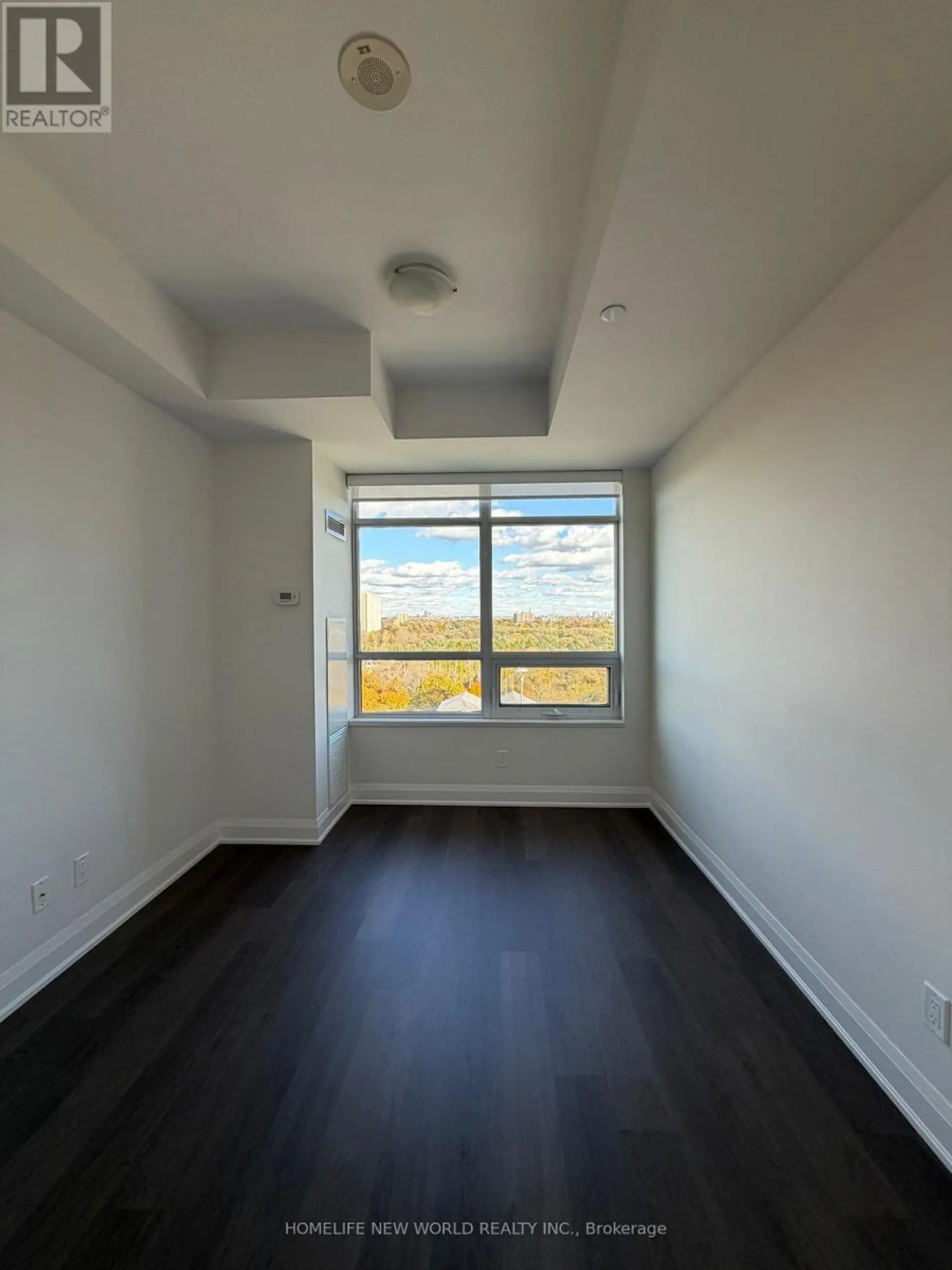 #801 25 FONTENAY COURT - Image 7