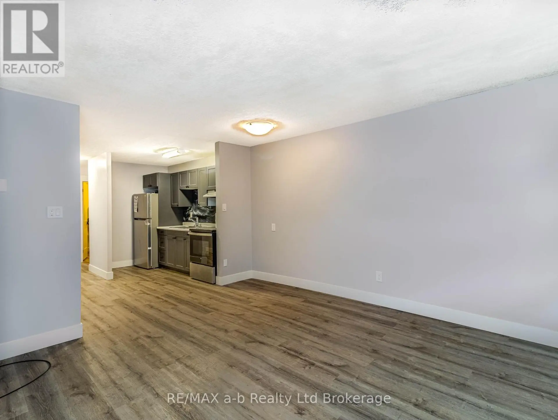 14 VICTOR STREET - Image 9