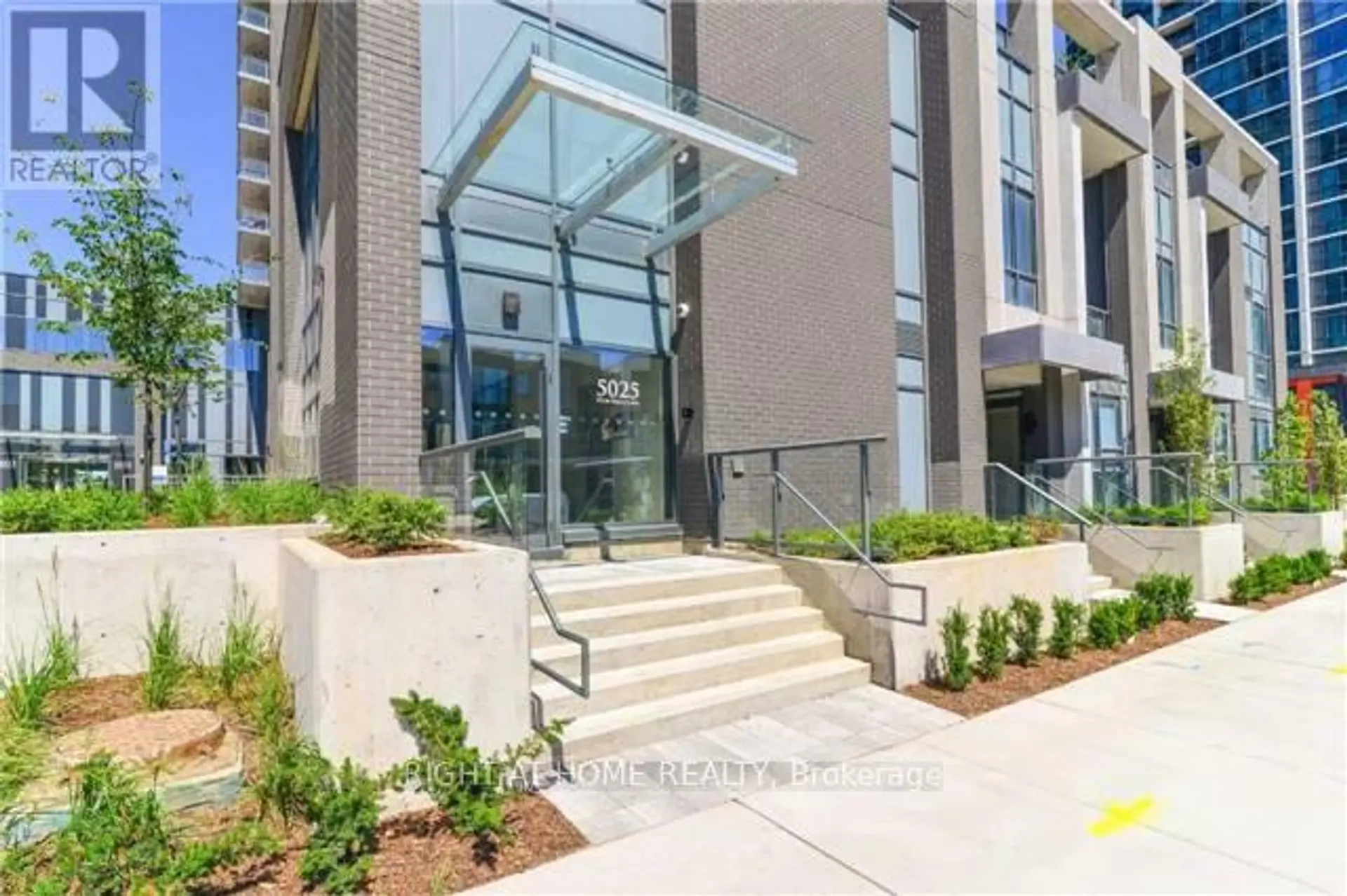 #1407 5025 FOUR SPRINGS AVENUE - Image 2