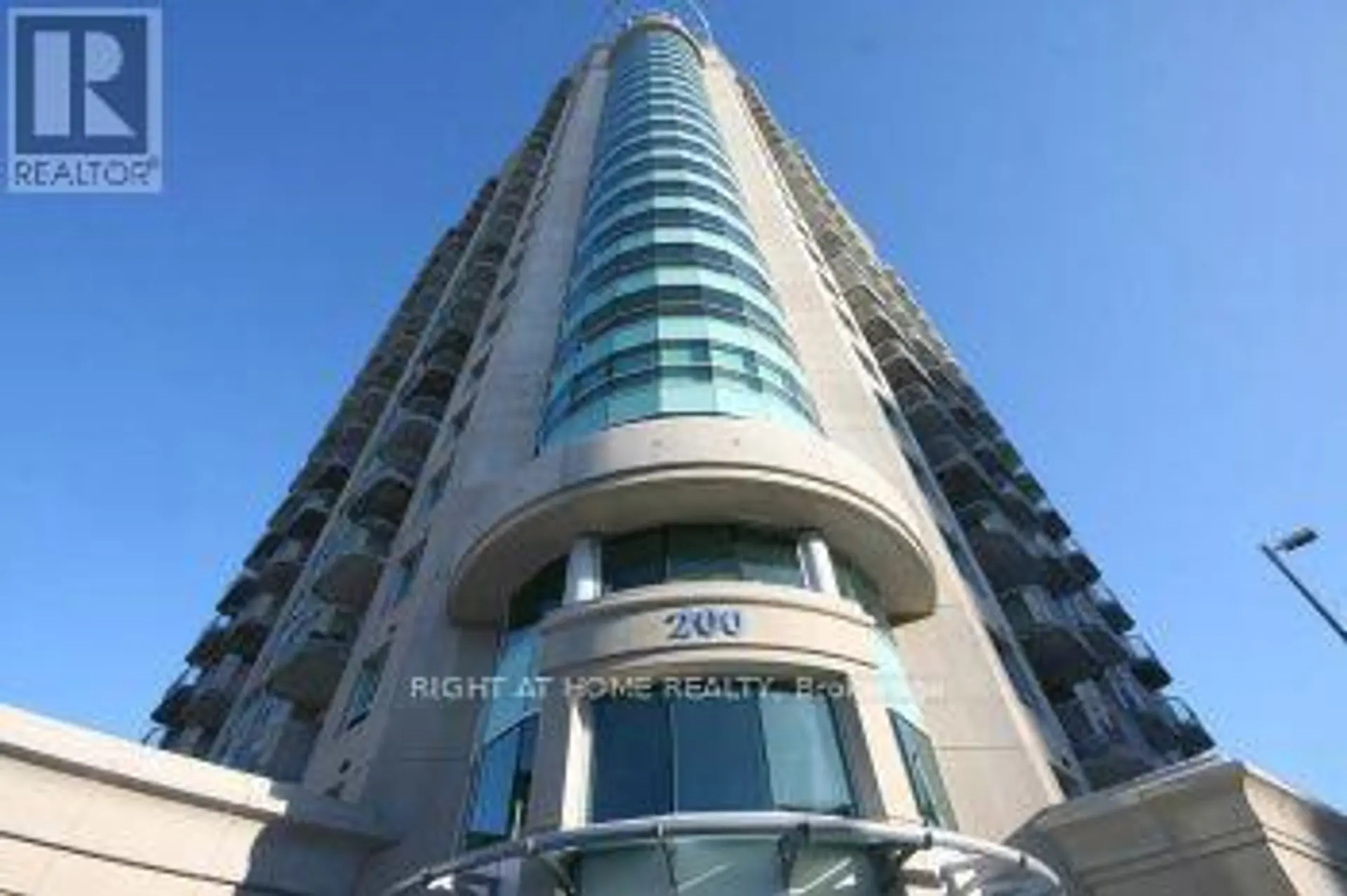#702 200 RIDEAU STREET - Image 1