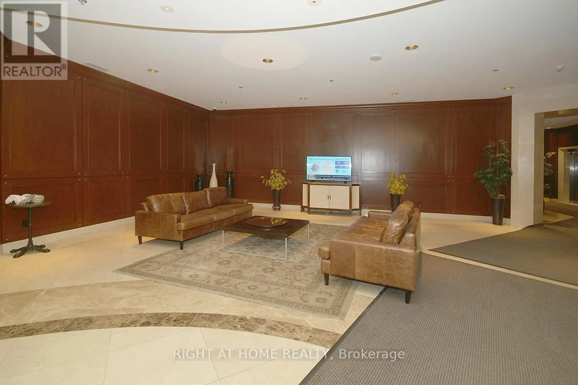 #702 200 RIDEAU STREET - Image 3