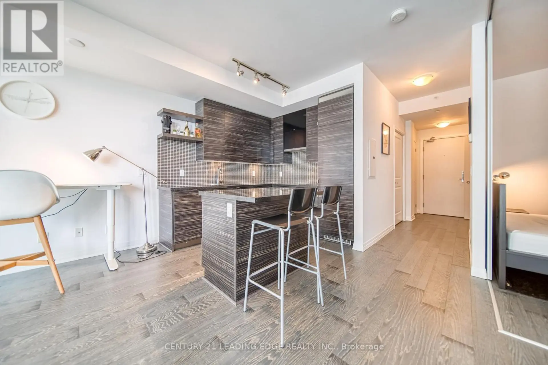 #707 59 ANNIE CRAIG DRIVE - Image 6