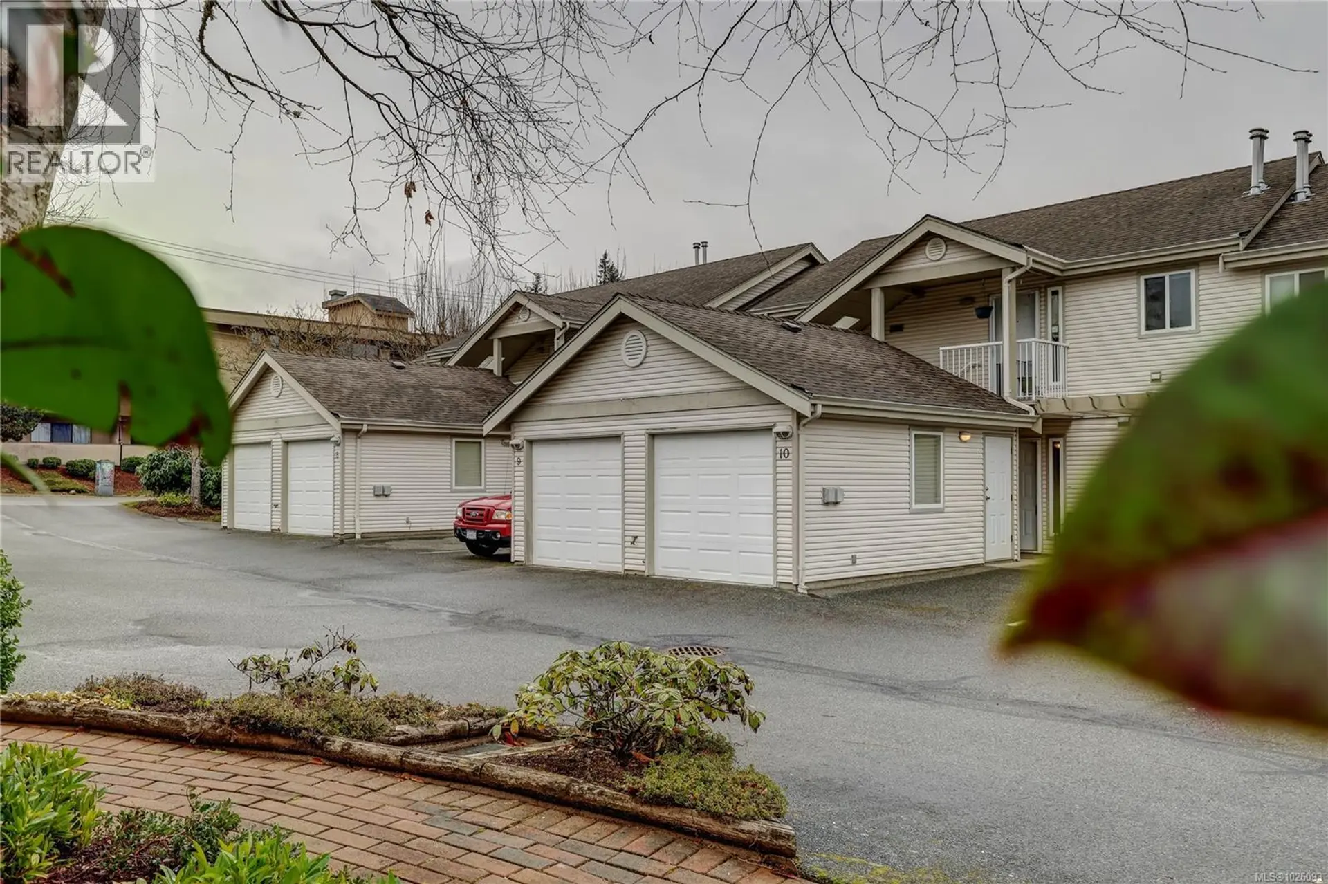 Property at #10 571 Bradley St, Nanaimo, BC