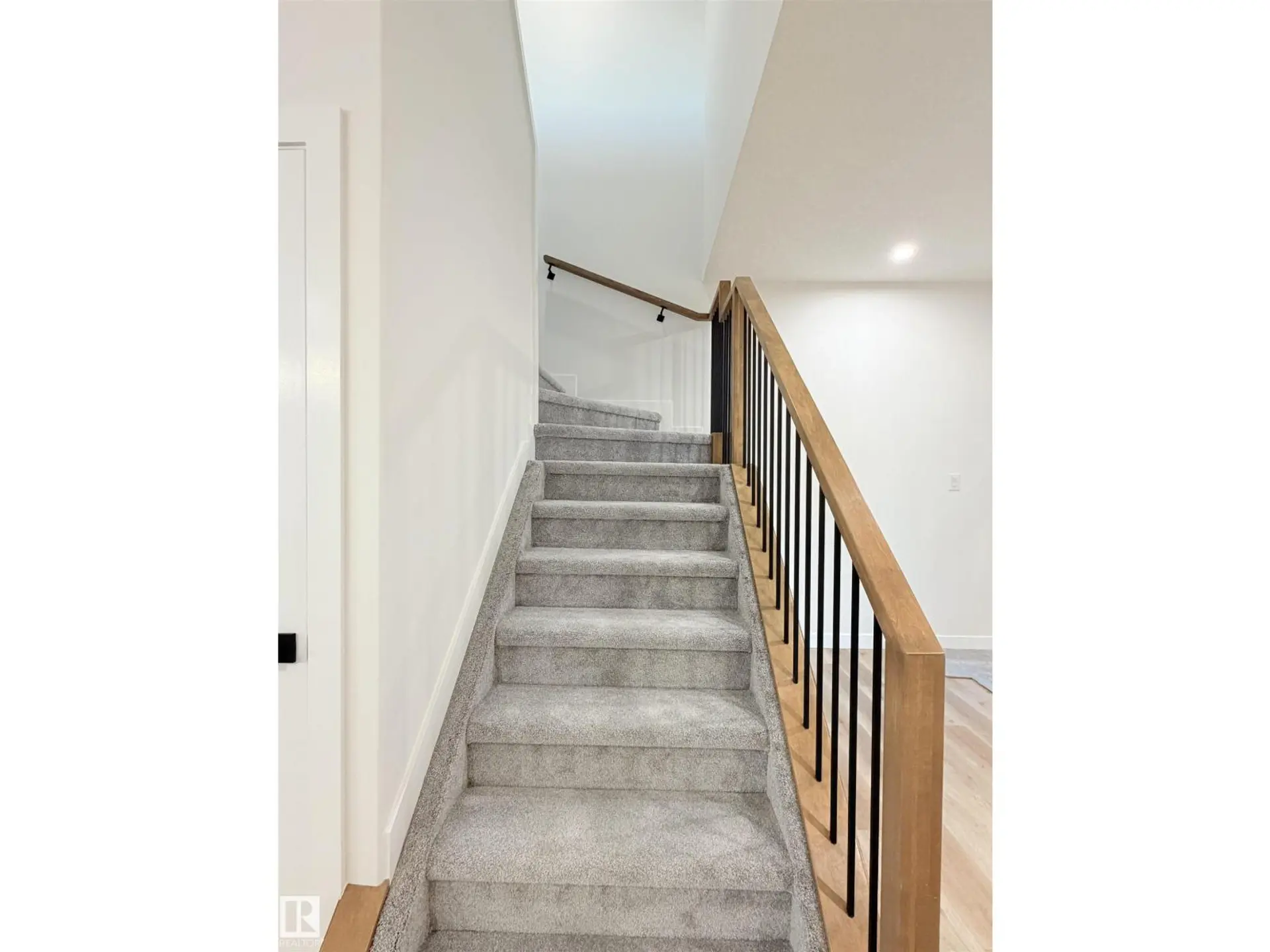 3150 MAGPIE WAY NW - Image 6