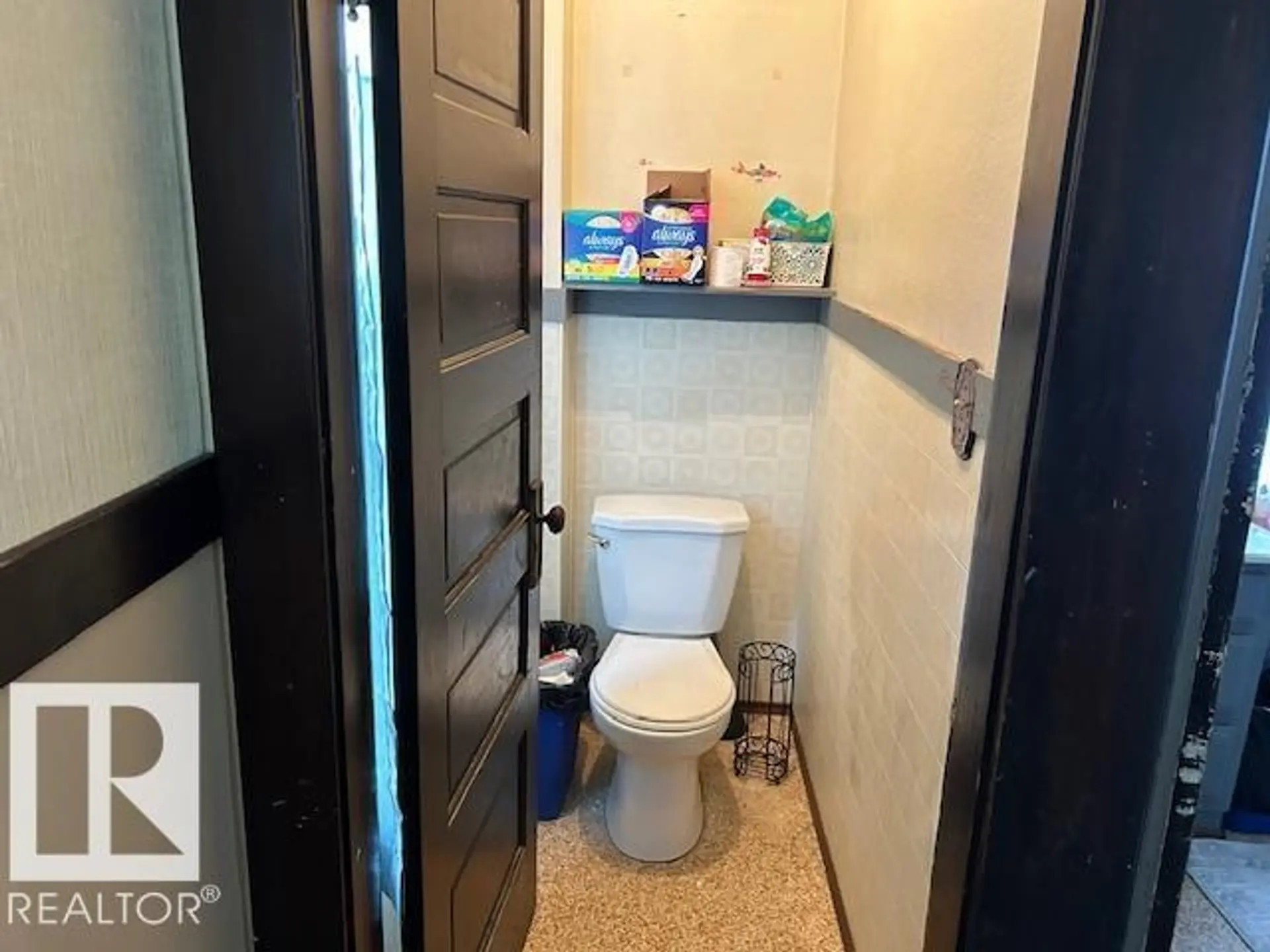 10848 93 ST NW - Image 11