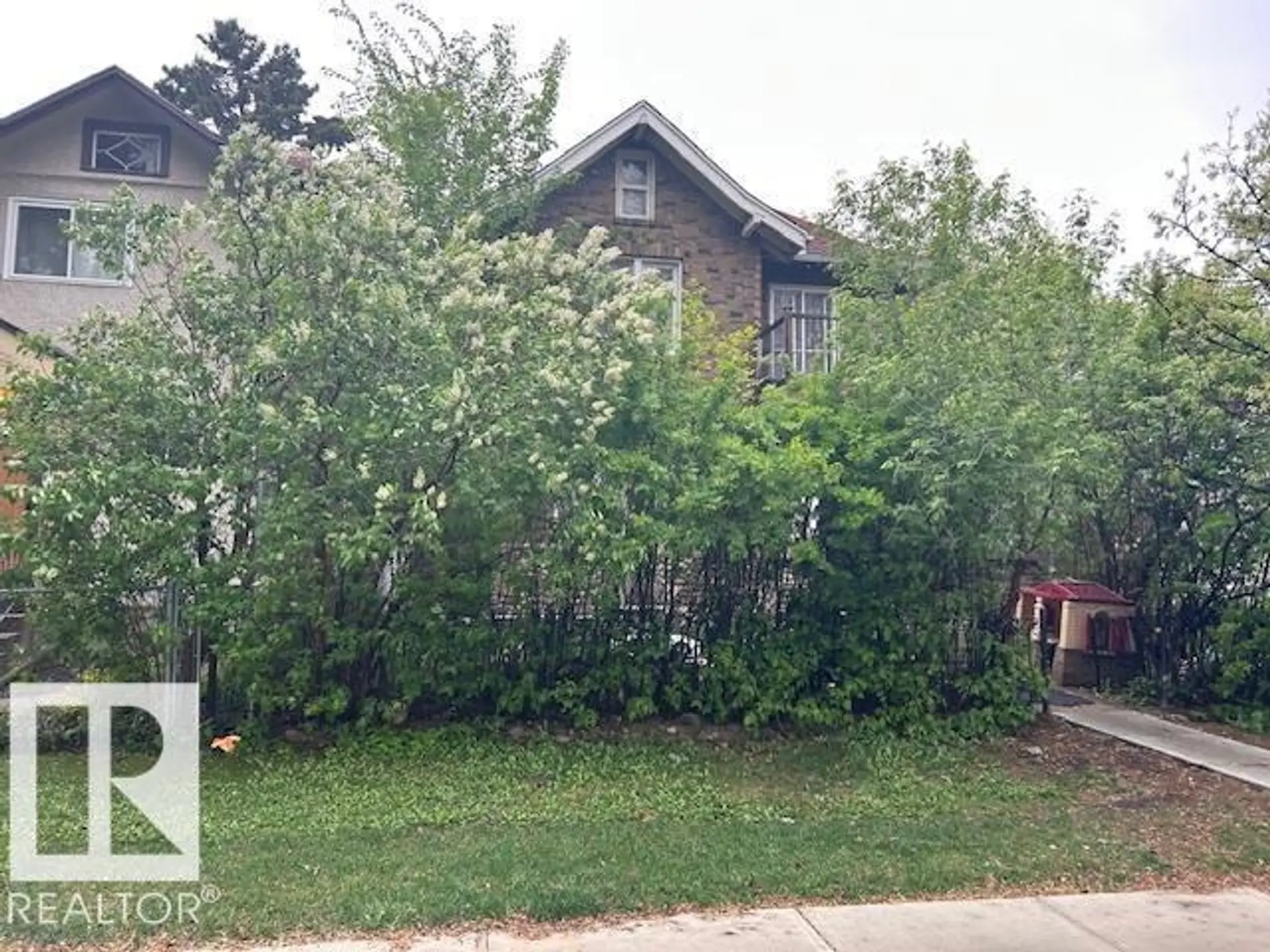 10848 93 ST NW - Image 2