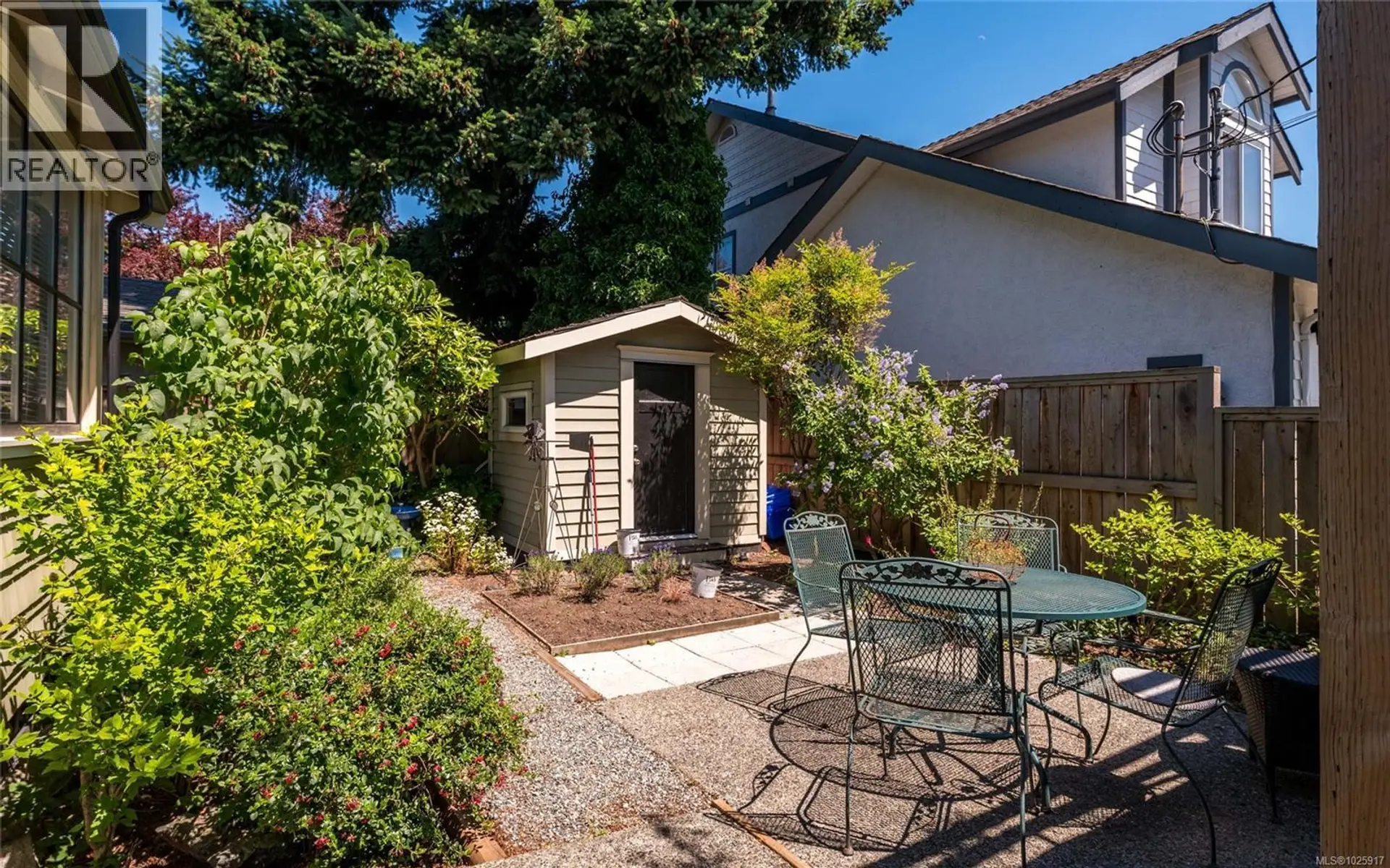 Property at 3033 CEDAR HILL RD, Victoria, BC