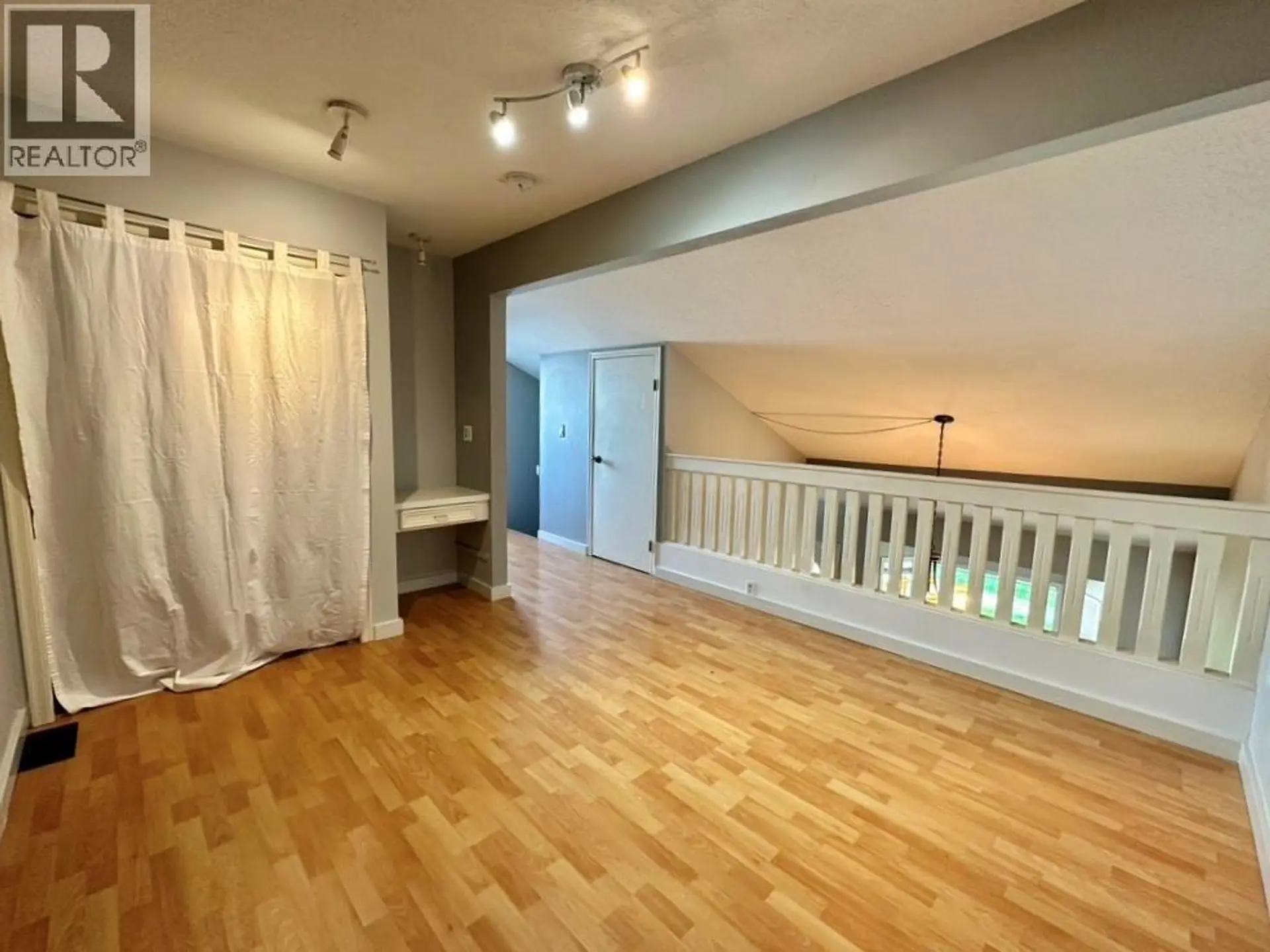 Property at #404 3155 GORDON DRIVE, Kelowna, BC