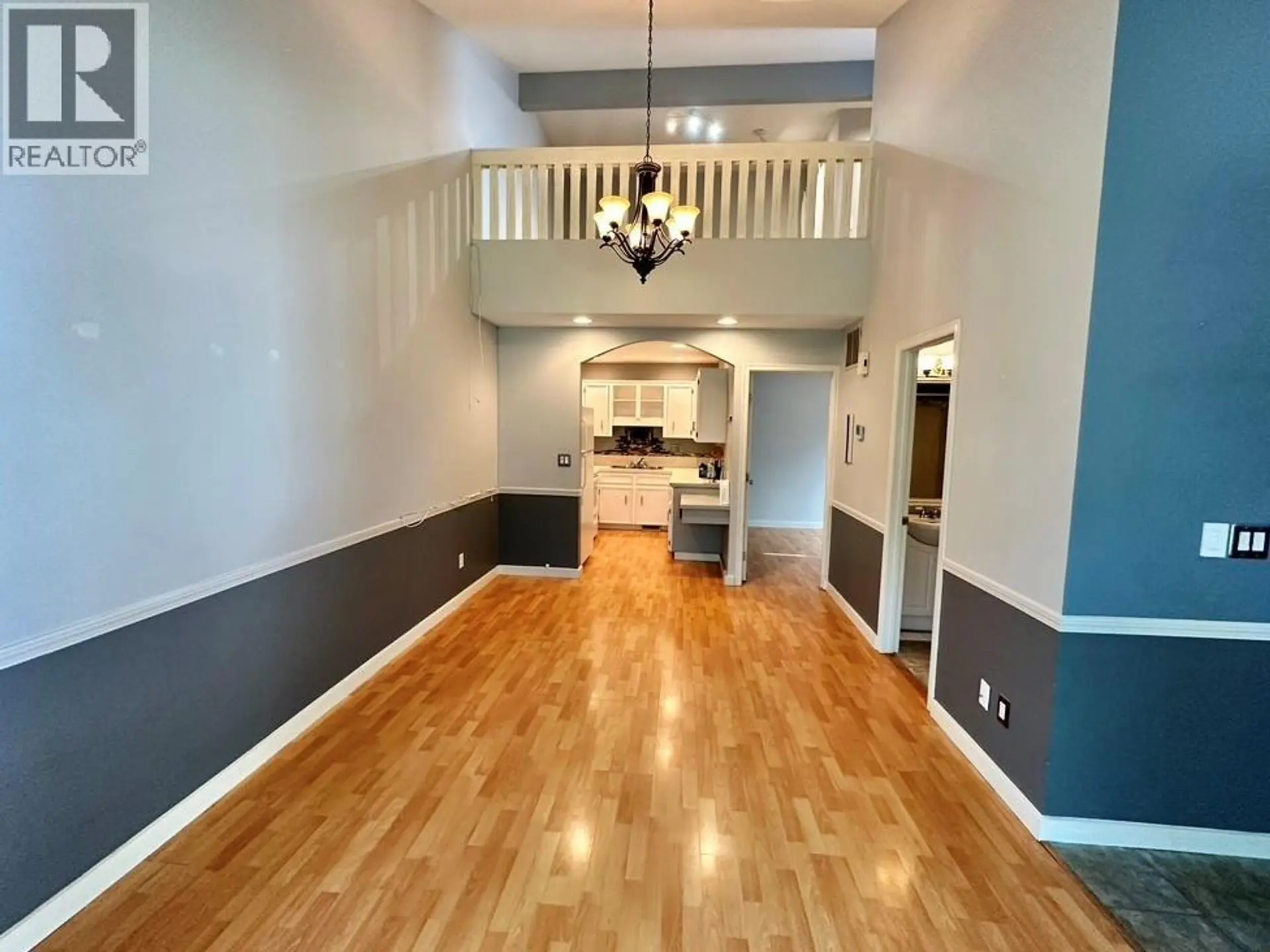 Property at #404 3155 GORDON DRIVE, Kelowna, BC