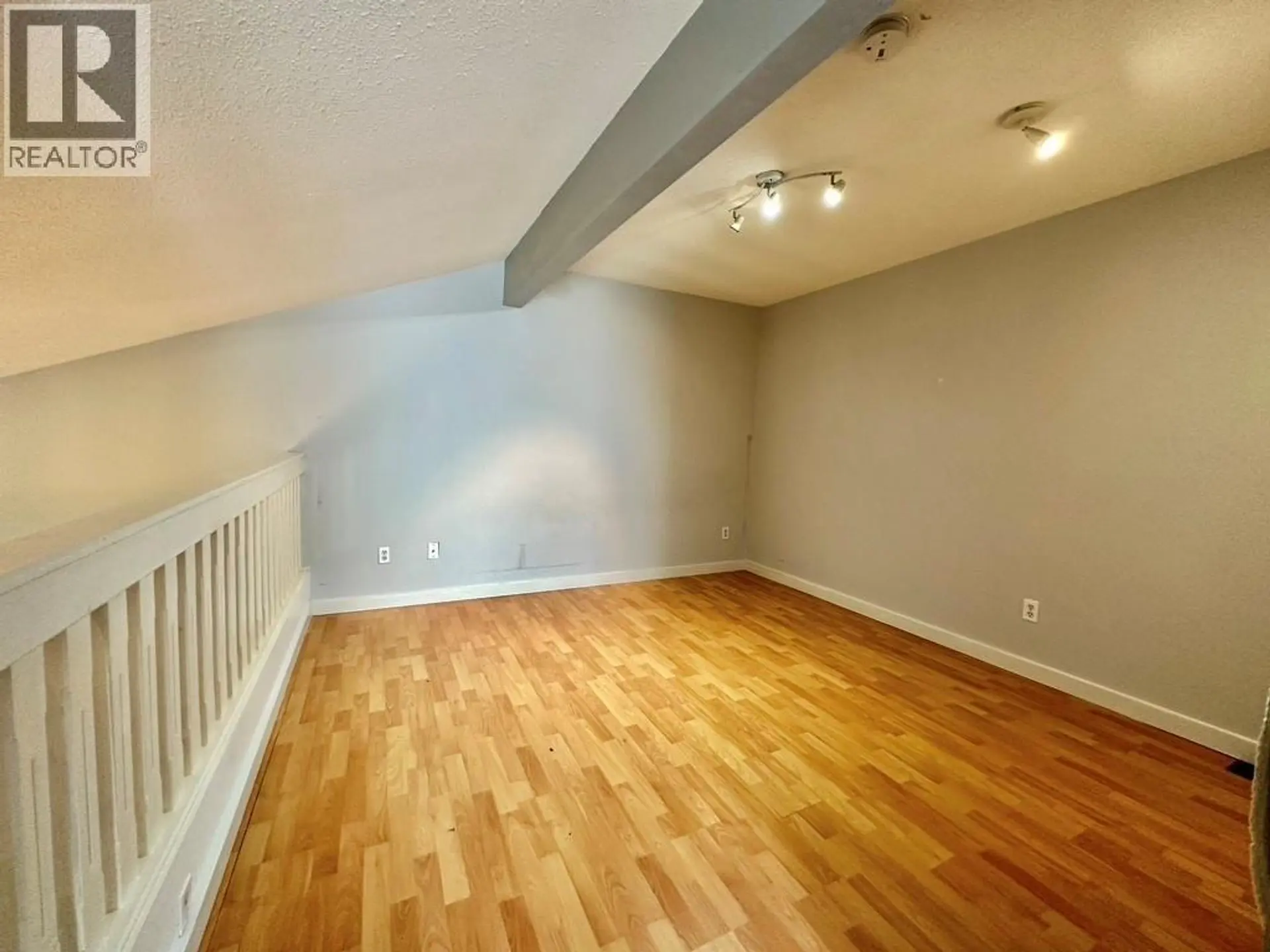 Property at #404 3155 GORDON DRIVE, Kelowna, BC