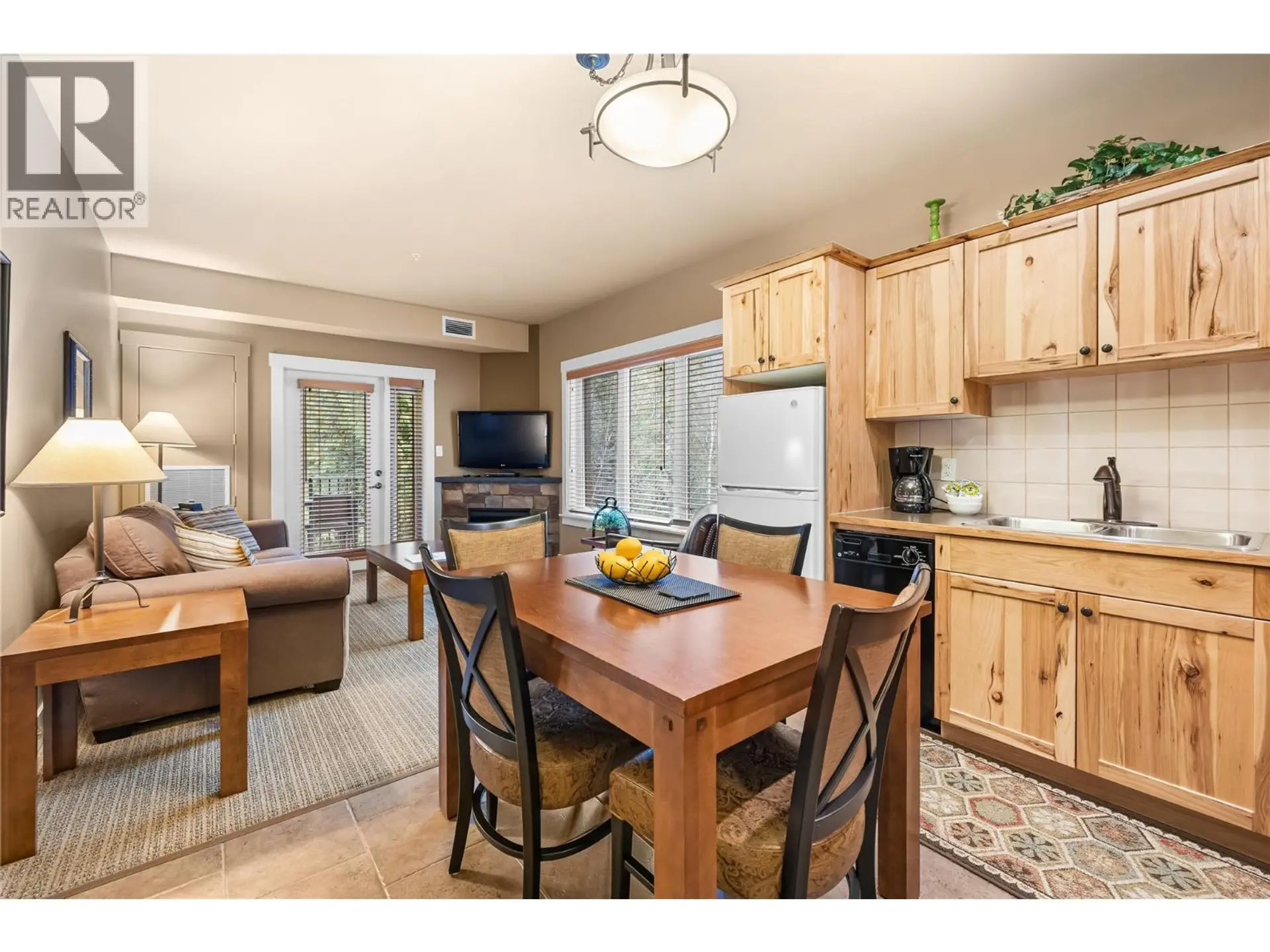 Property at 16310 WOOLGAR ROAD UNIT# 1/4 SHARE OF 220, Crawford Bay, BC