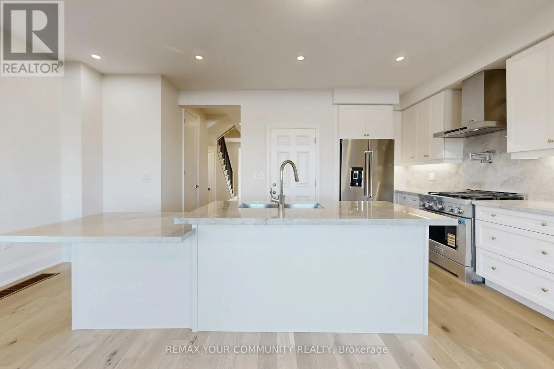 44 SCHMELTZER CRESCENT - Image 3