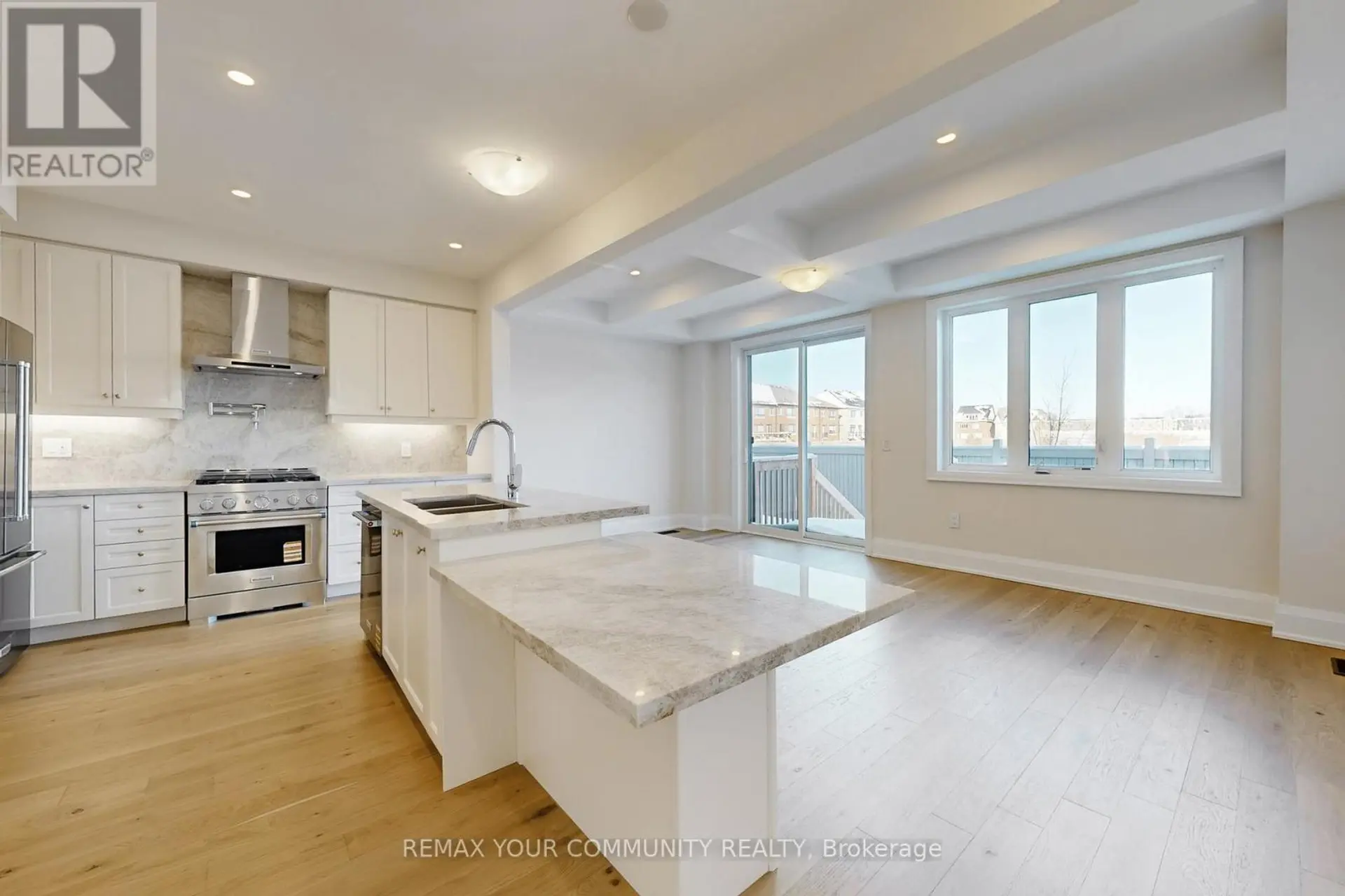 44 SCHMELTZER CRESCENT - Image 4