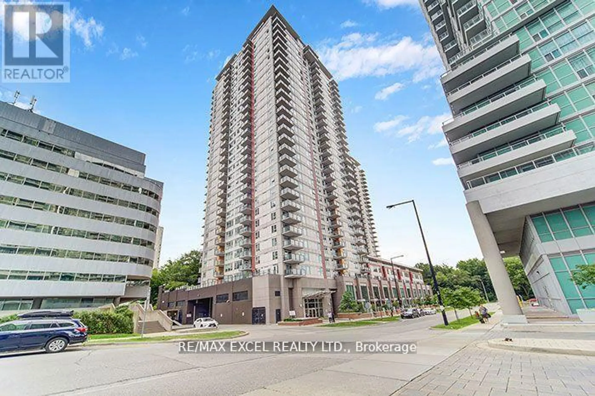 #608 25 TOWN CENTRE CRT STREET S - Image 2