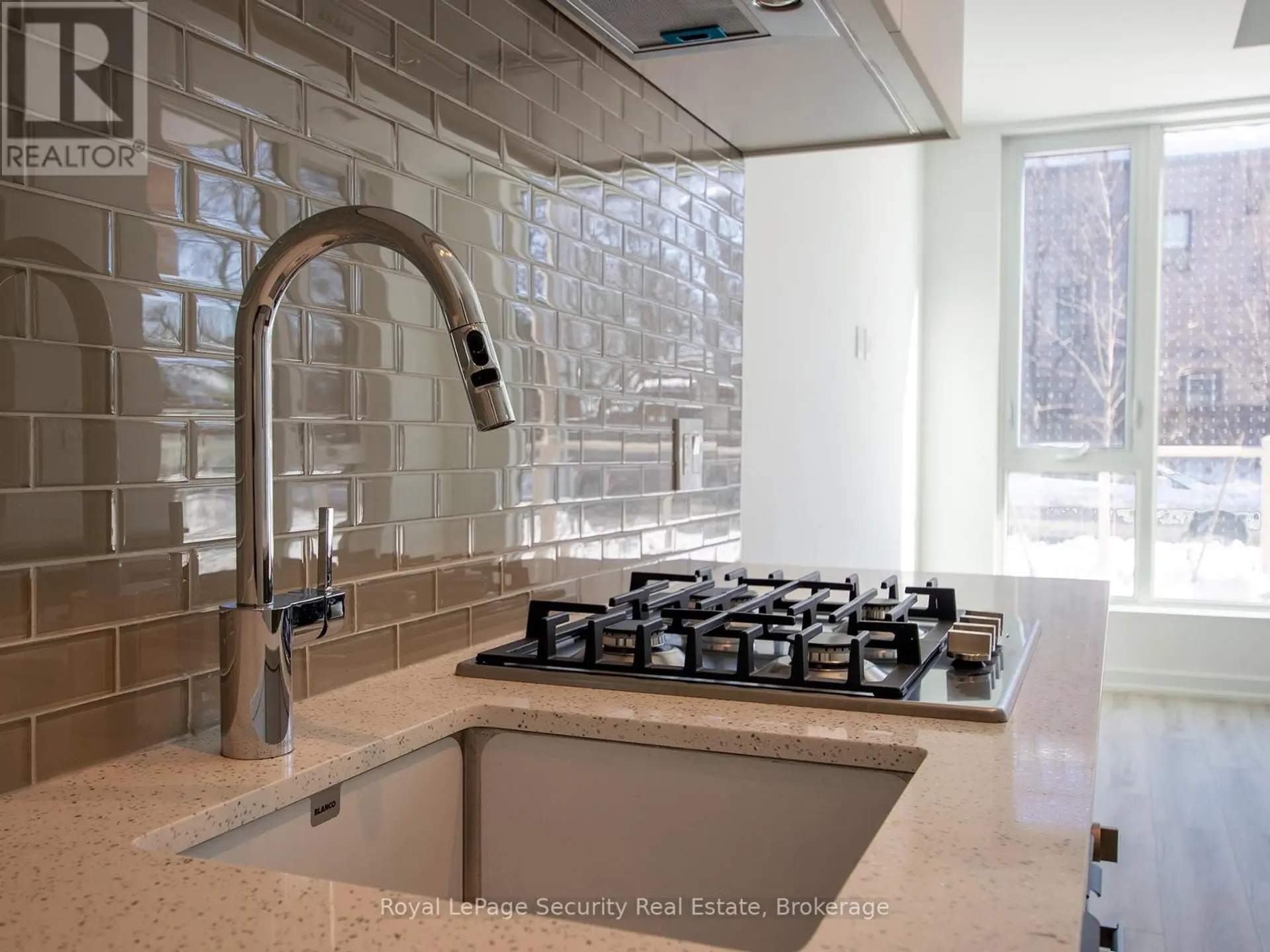 #104 722 MARLEE AVENUE - Image 11