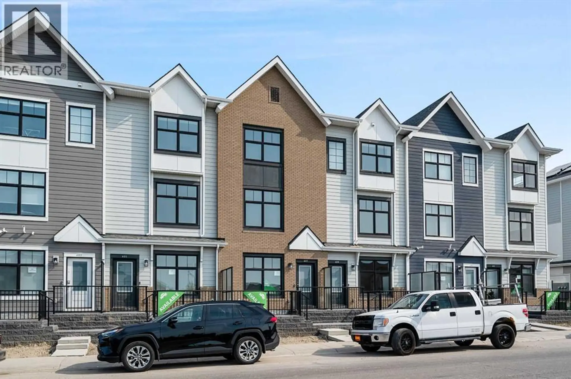607 MAHOGANY ROAD SE - Image 2
