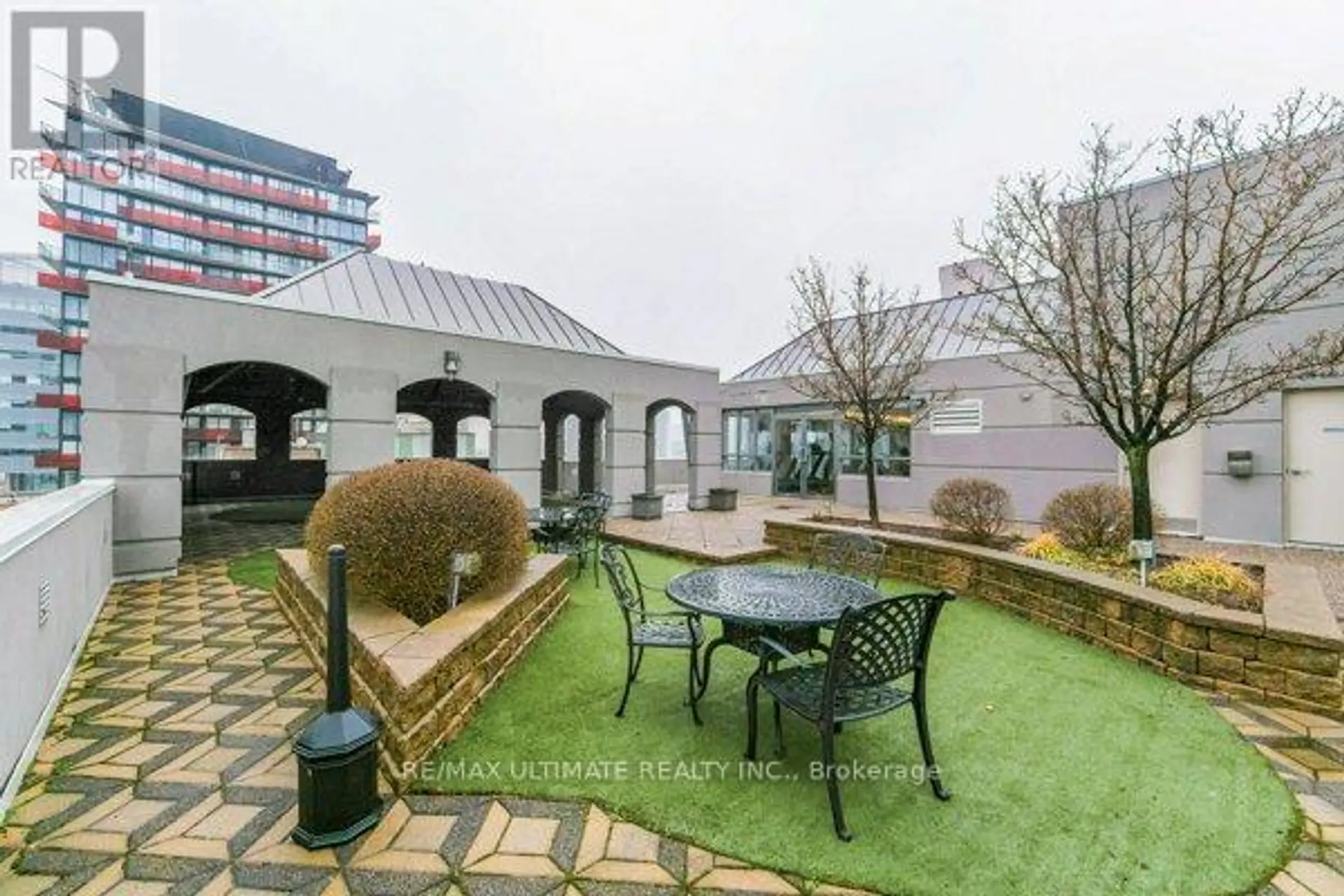 #1004 140 SIMCOE STREET - Image 13
