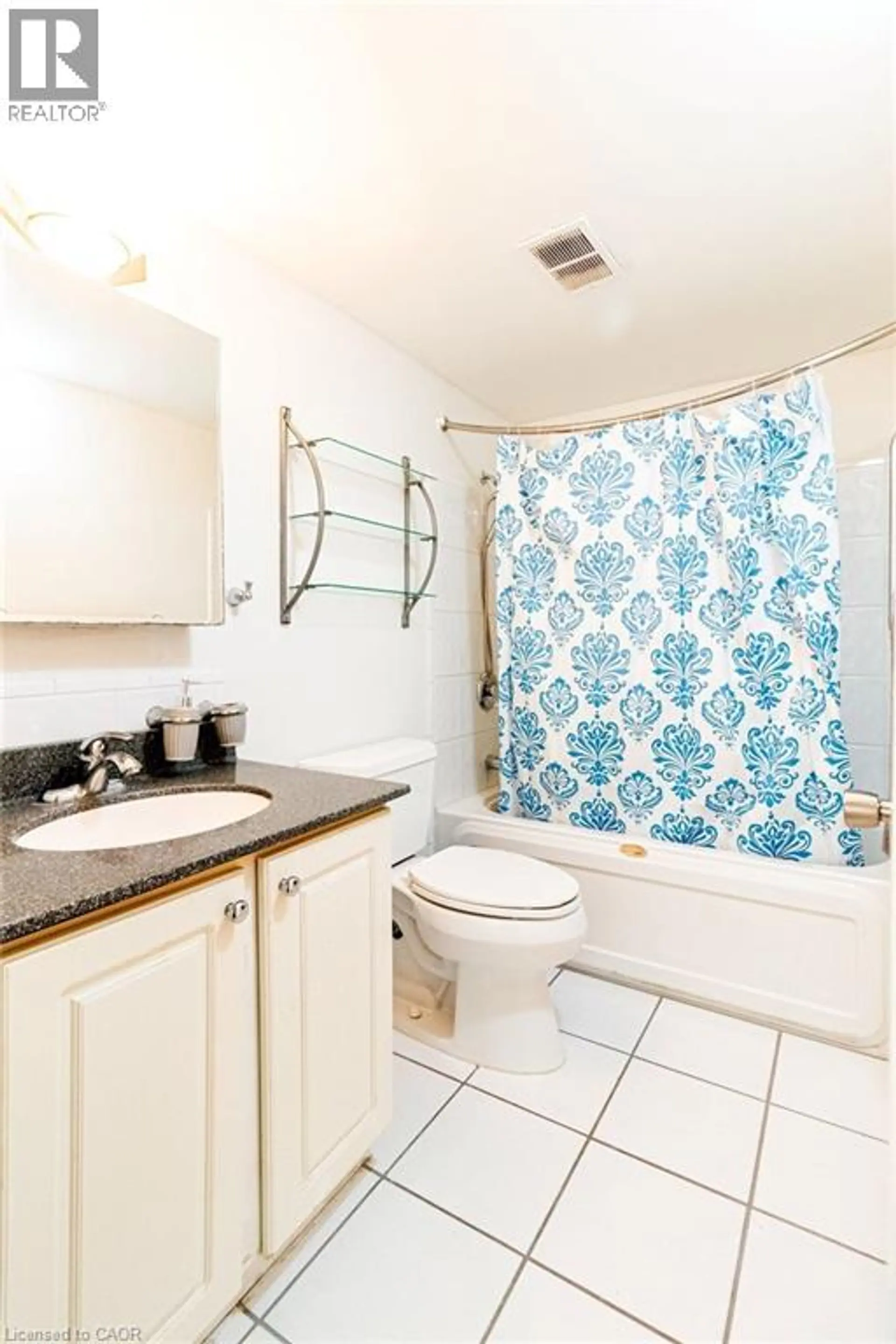 #808 8 WOODMAN DRIVE S - Image 13
