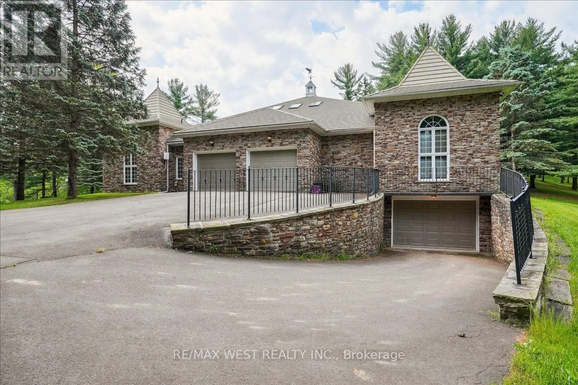 1630 PELHAM STREET - Image 10