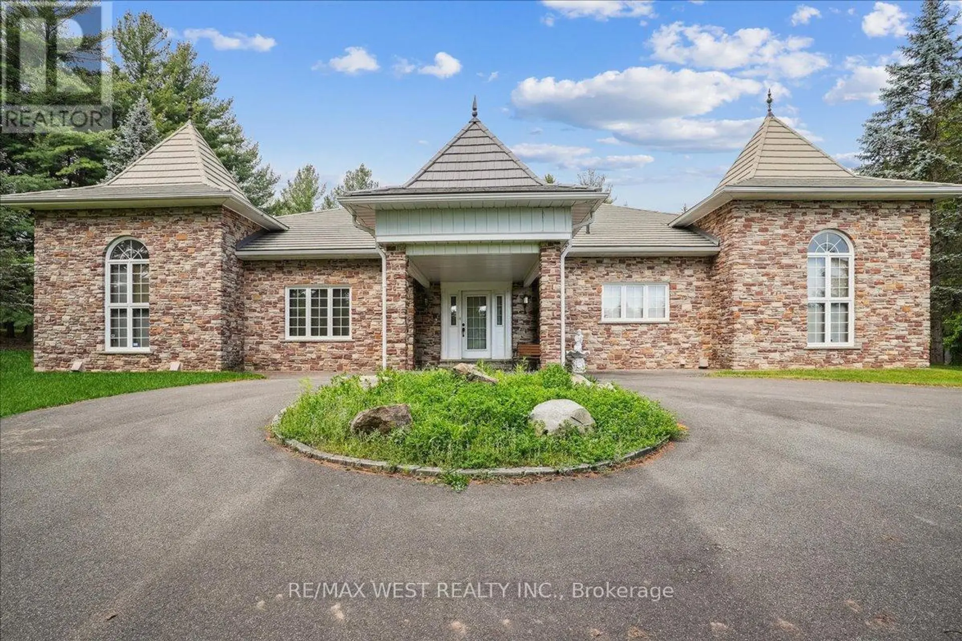1630 PELHAM STREET - Image 2