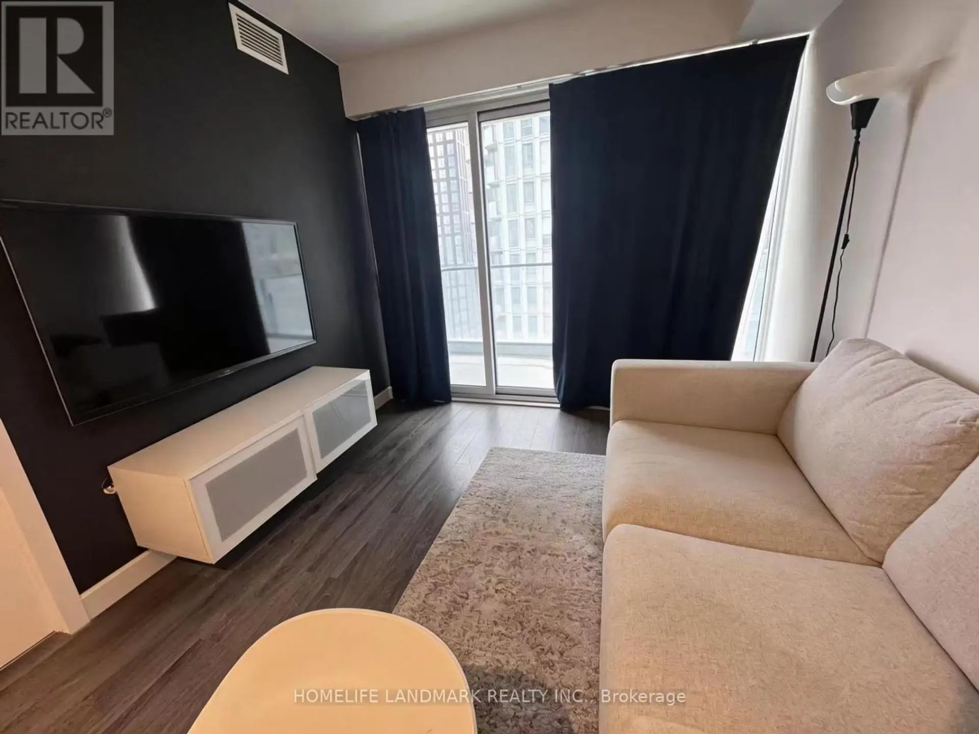 #1805 77 SHUTER STREET - Image 3