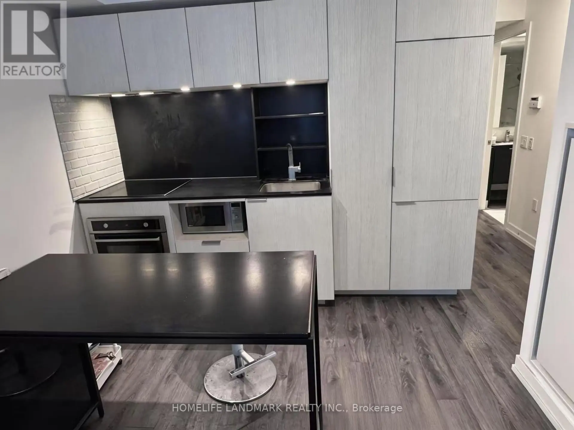 #1805 77 SHUTER STREET - Image 6