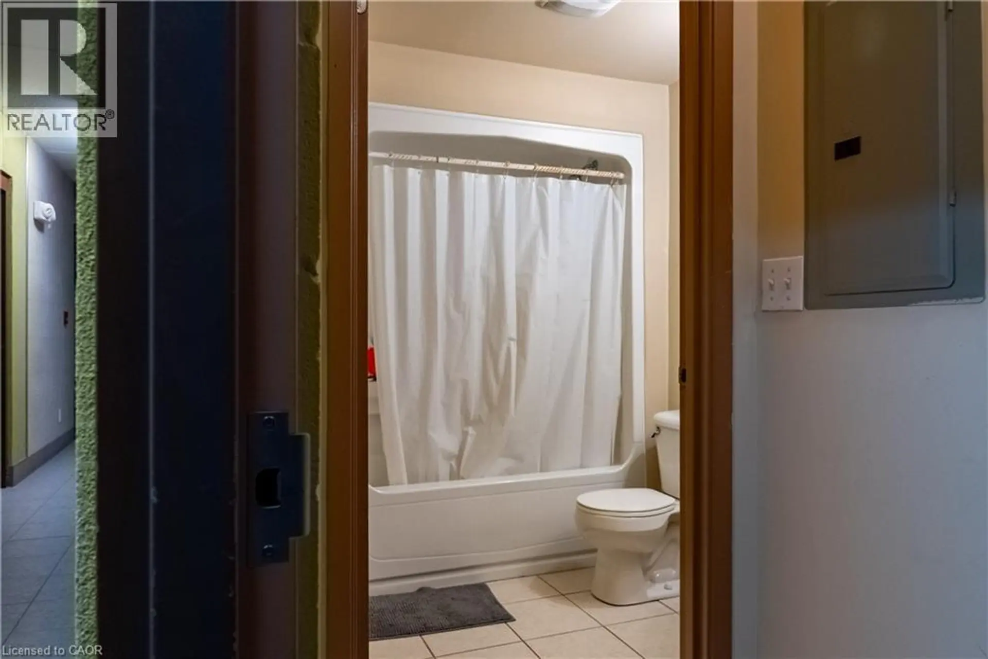#402 253 LESTER STREET - Image 13