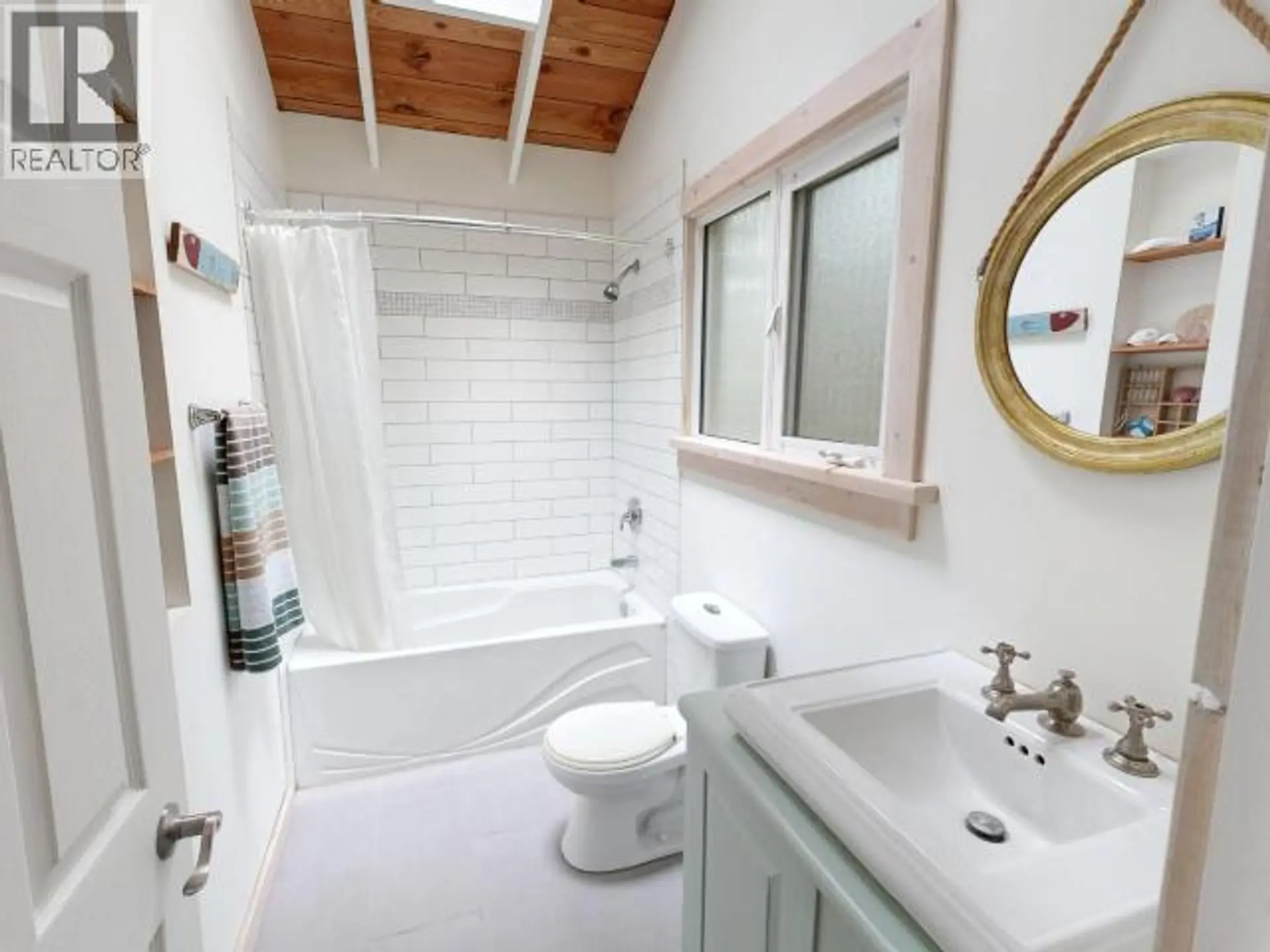 Property at 1847 VANCOUVER BLVD, Savary Island, BC