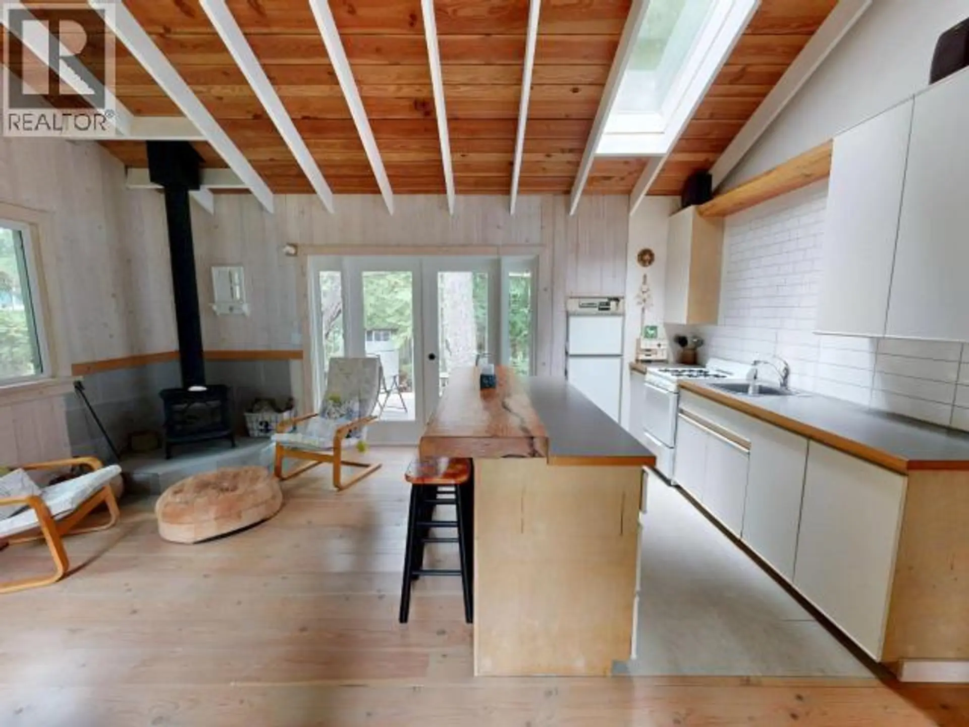 Property at 1847 VANCOUVER BLVD, Savary Island, BC