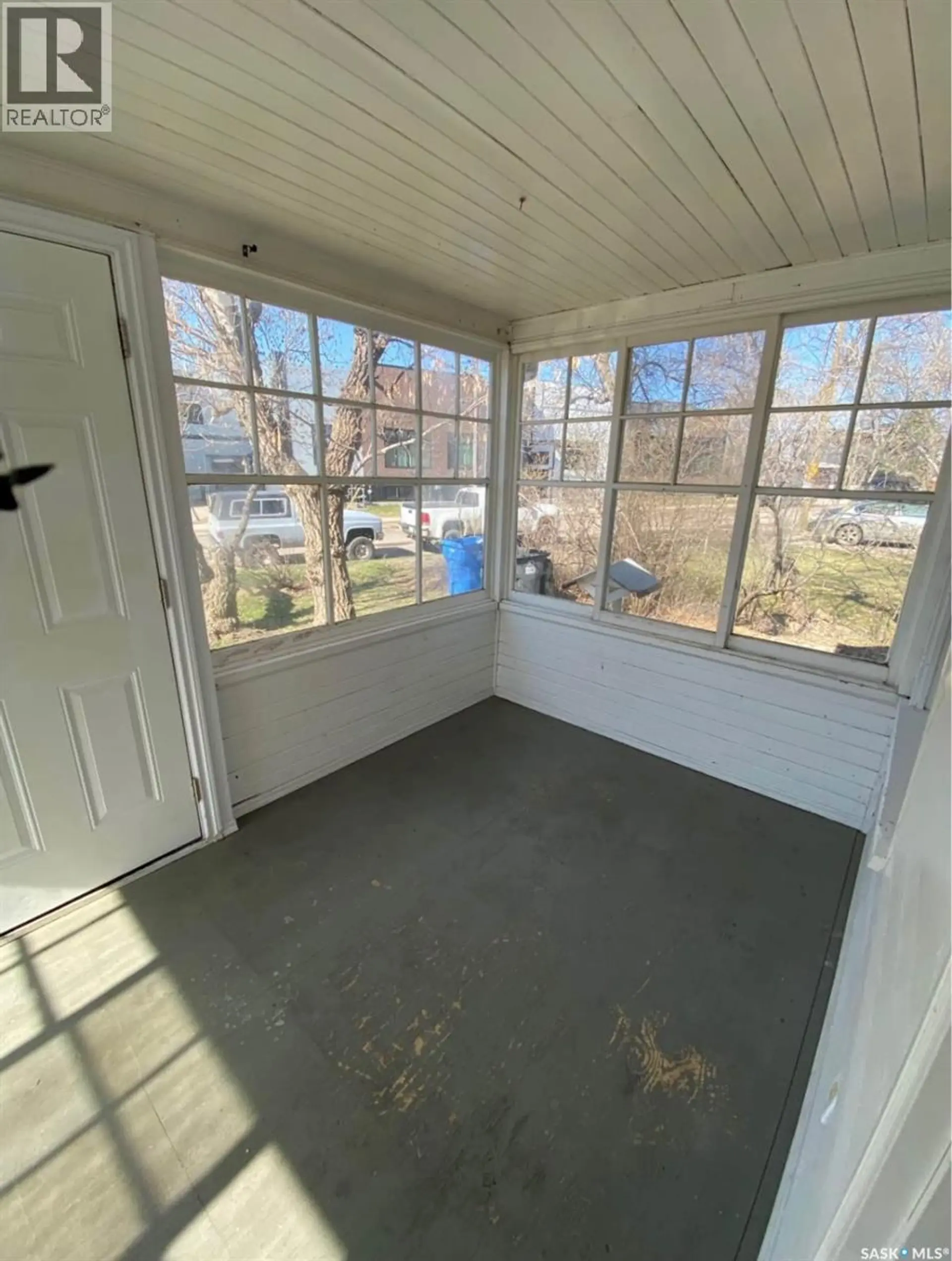 1113 VALLEY STREET - Image 10