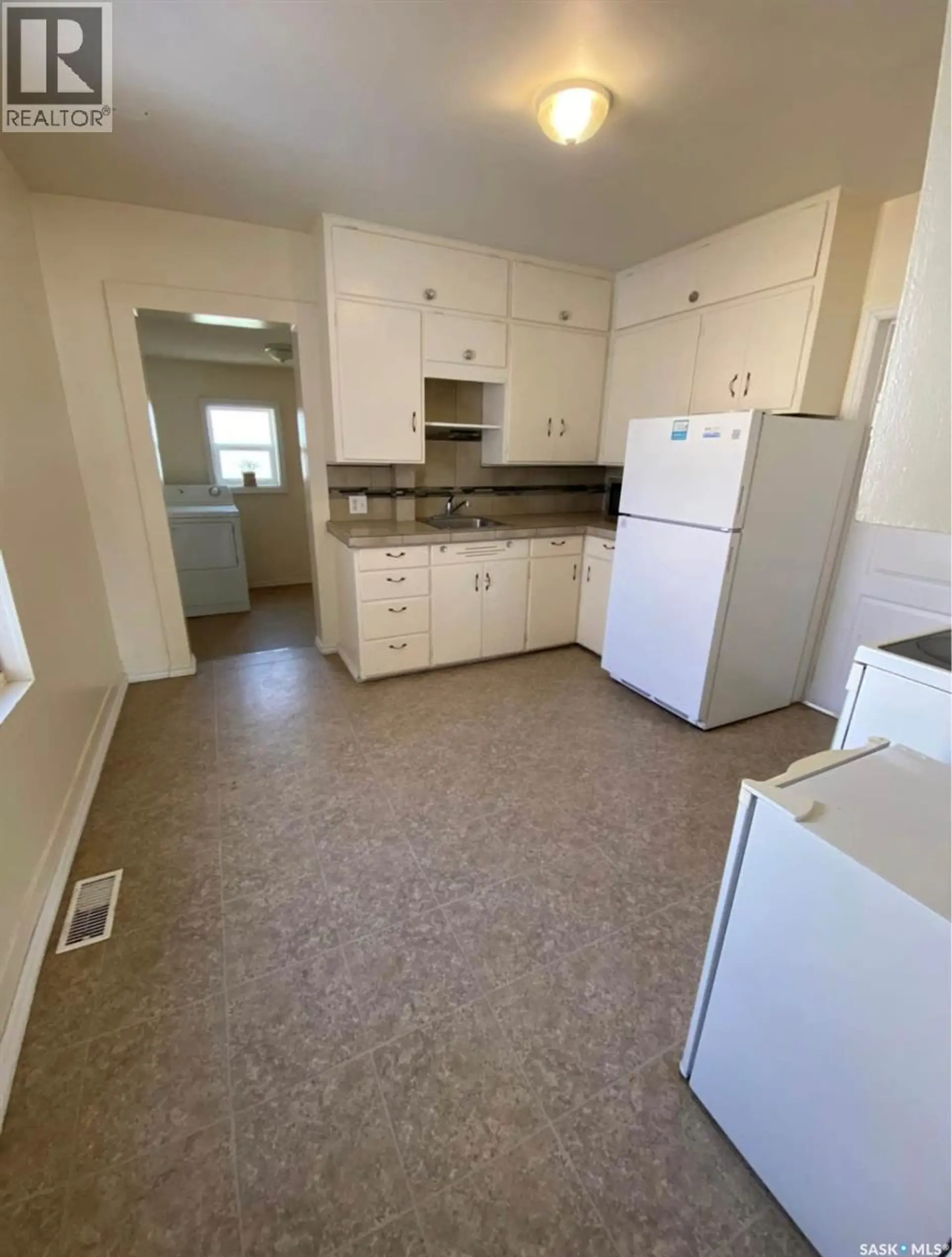 1113 VALLEY STREET - Image 2