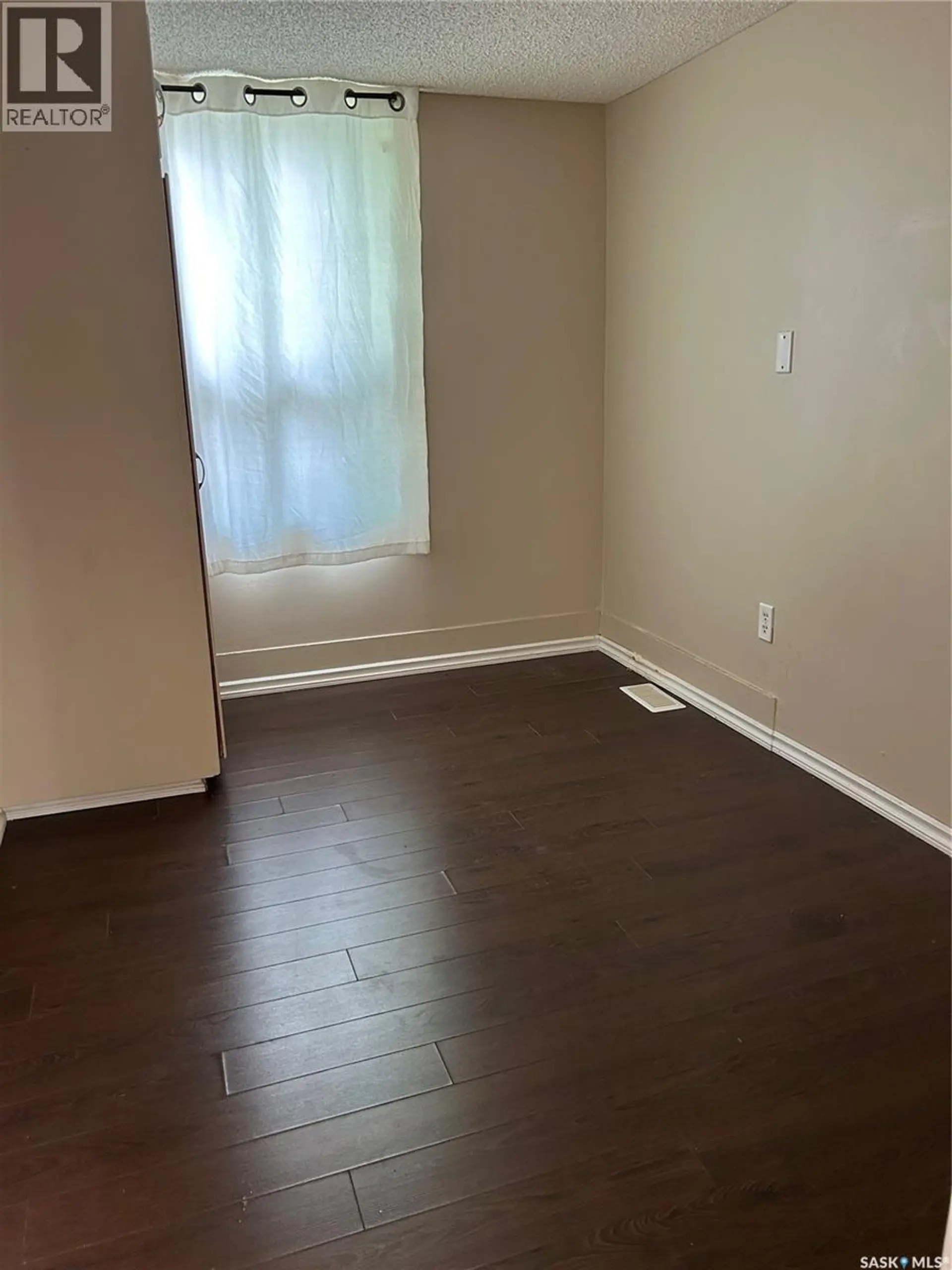 1113 VALLEY STREET - Image 4