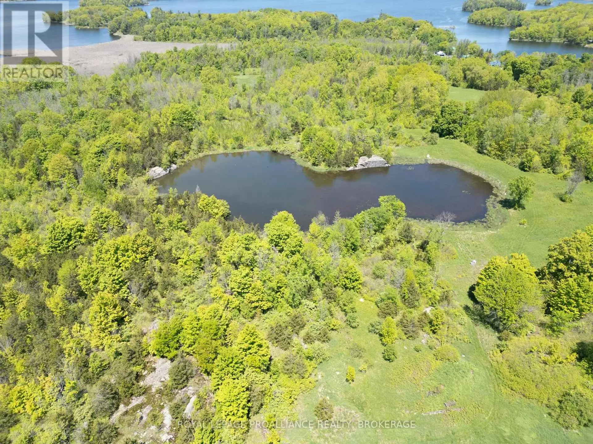 1122 GANANOQUE LAKE ROAD - Image 15