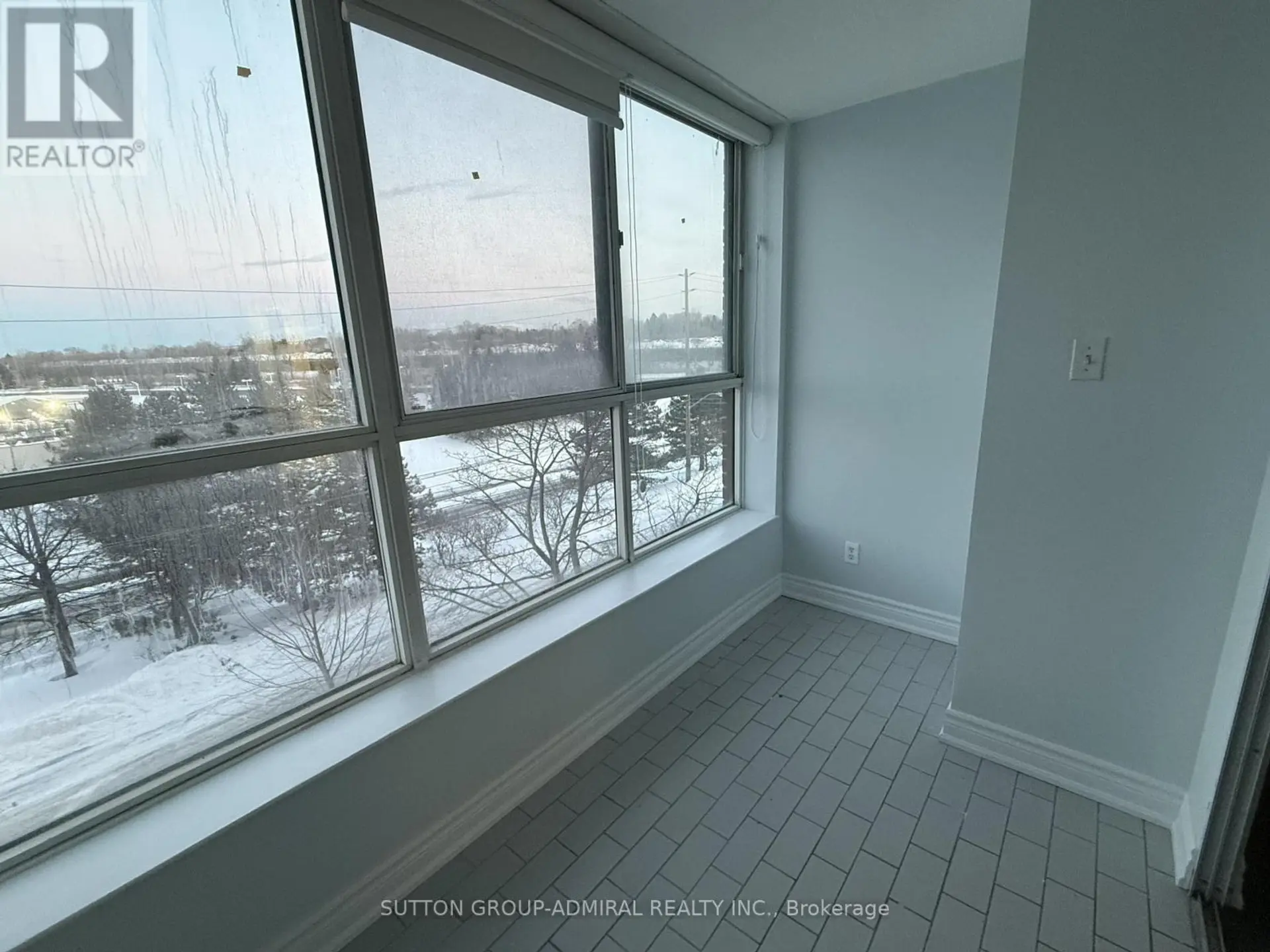 #511 330 MCCOWAN ROAD - Image 5
