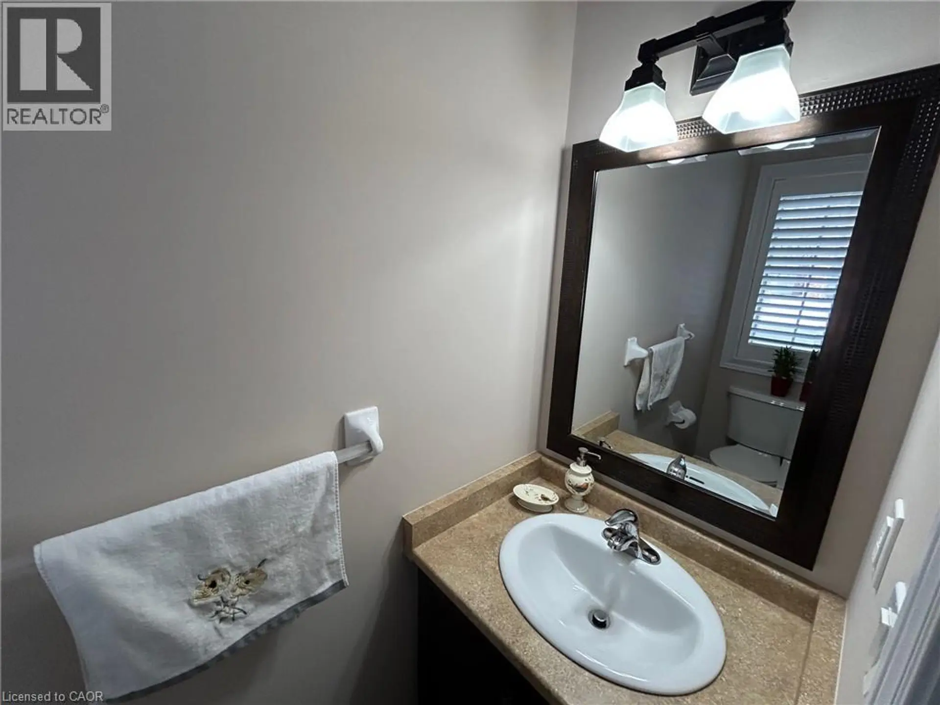 22 LIDDYCOAT Lane - Image 7