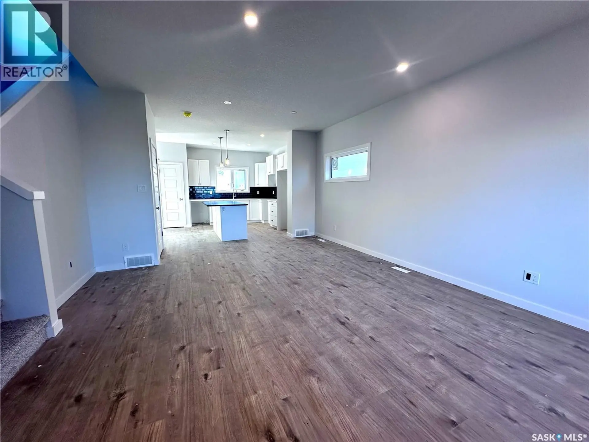 1121 CAMDEN GARDENS - Image 3