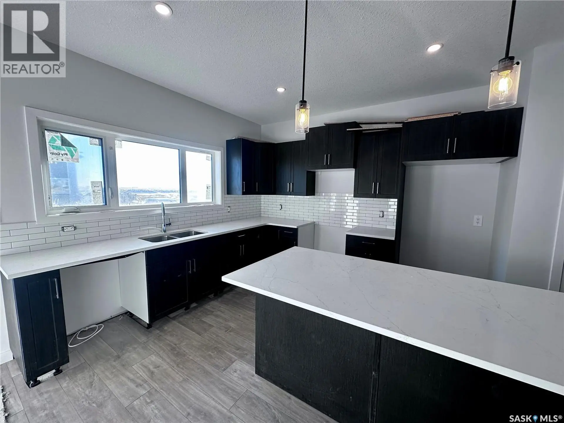 1123 Camden GARDENS - Image 6